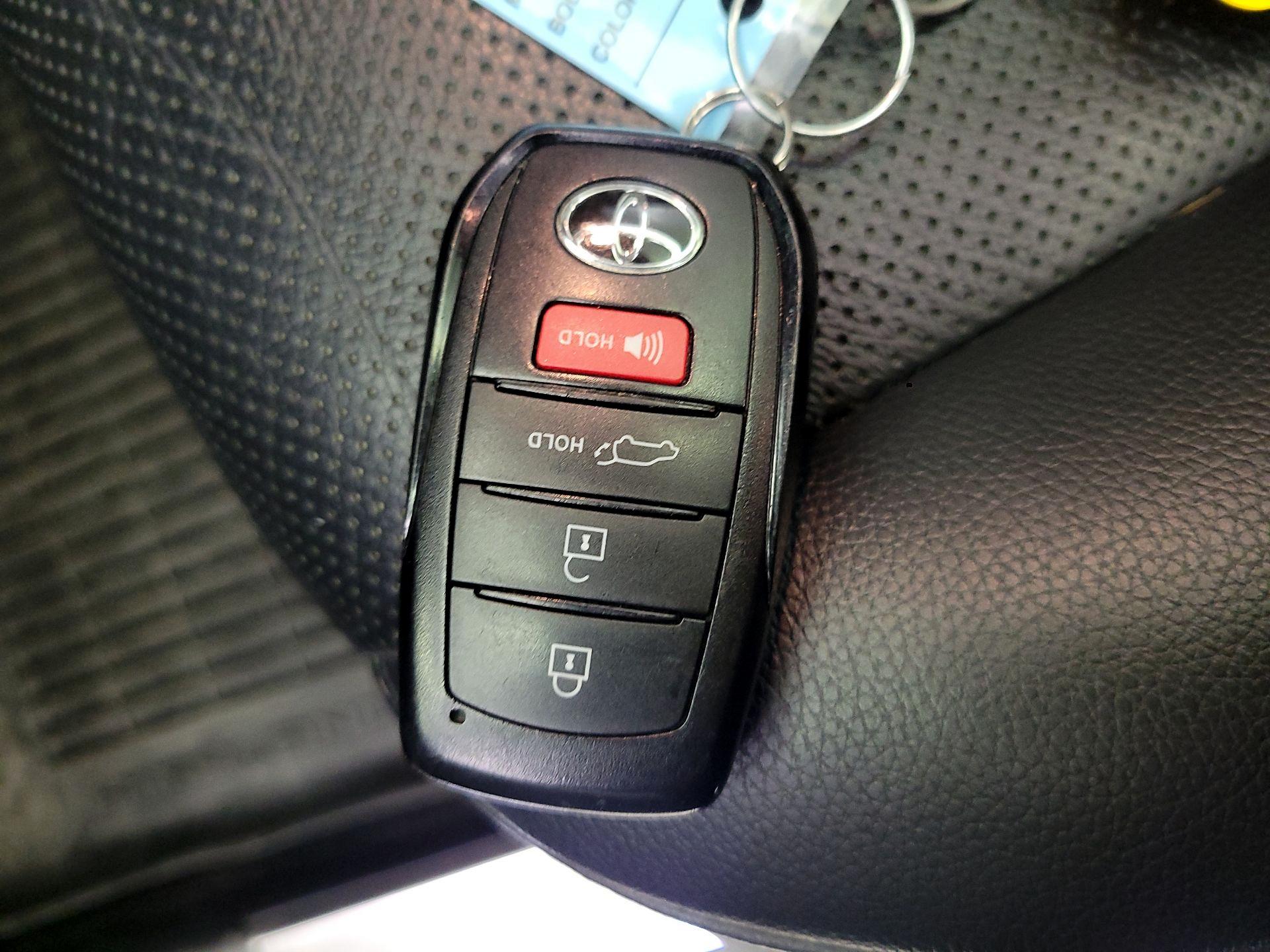 Thumbnail: 2024 Toyota Highlander - 20