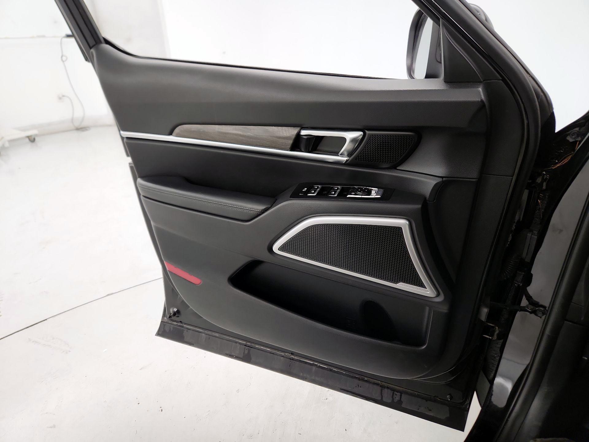 Thumbnail: 2020 Kia Telluride - 12