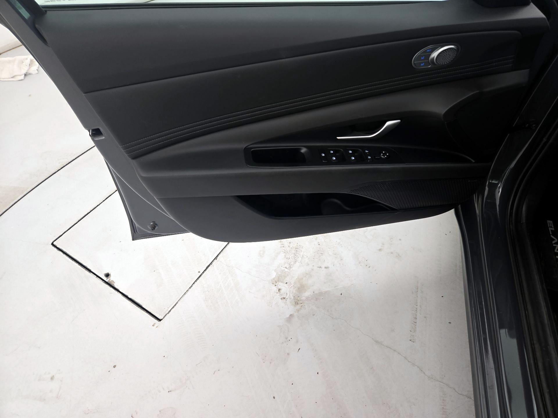 Thumbnail: 2024 Hyundai Elantra - 12