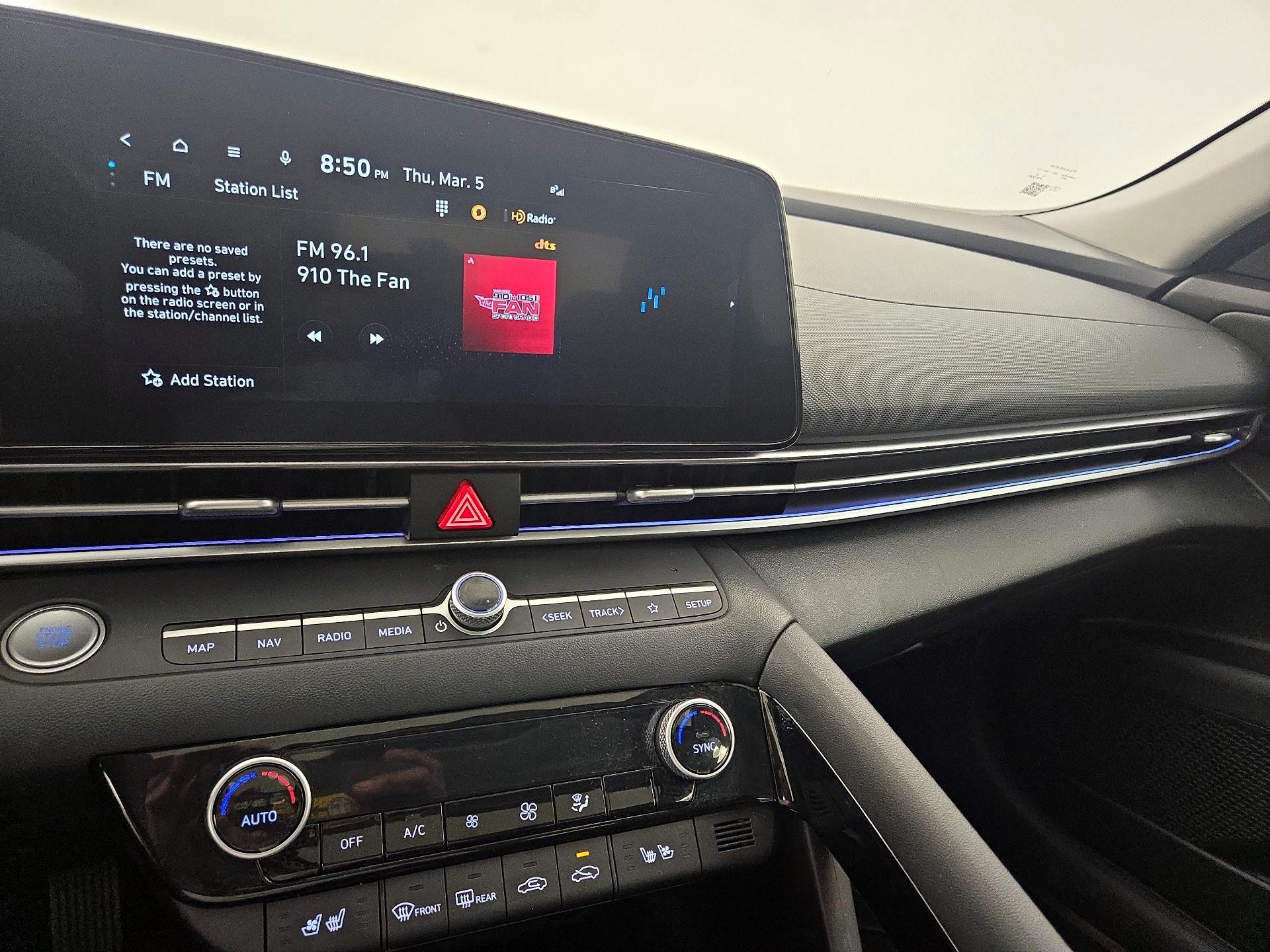 Thumbnail: 2024 Hyundai Elantra - 16