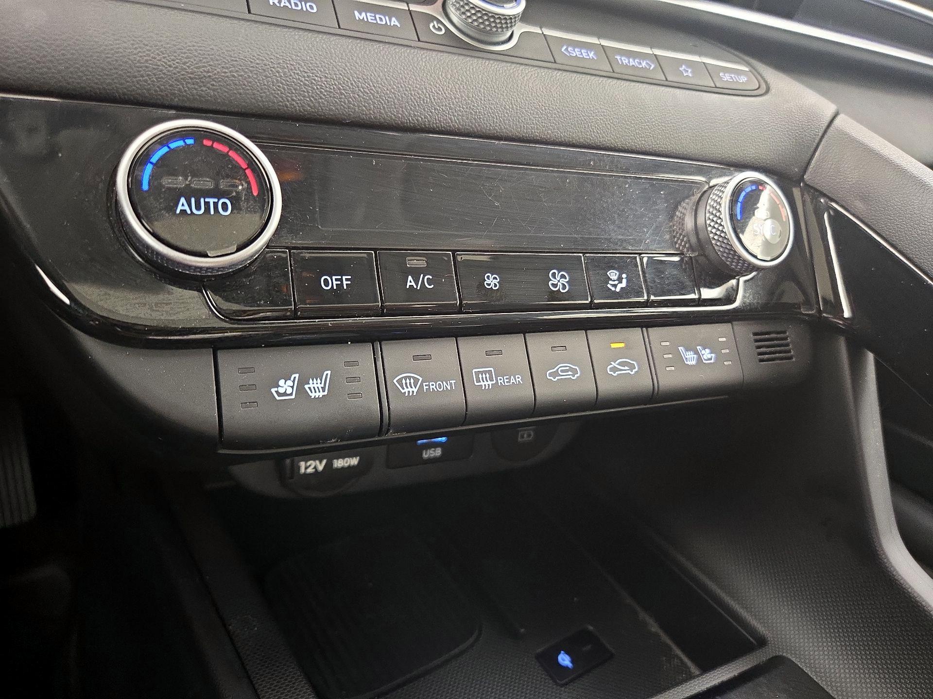 Thumbnail: 2024 Hyundai Elantra - 17