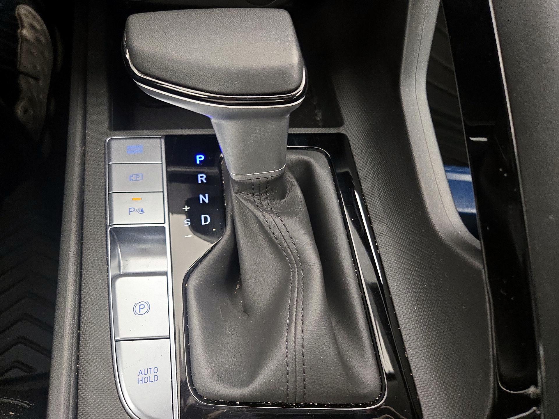 Thumbnail: 2024 Hyundai Elantra - 18