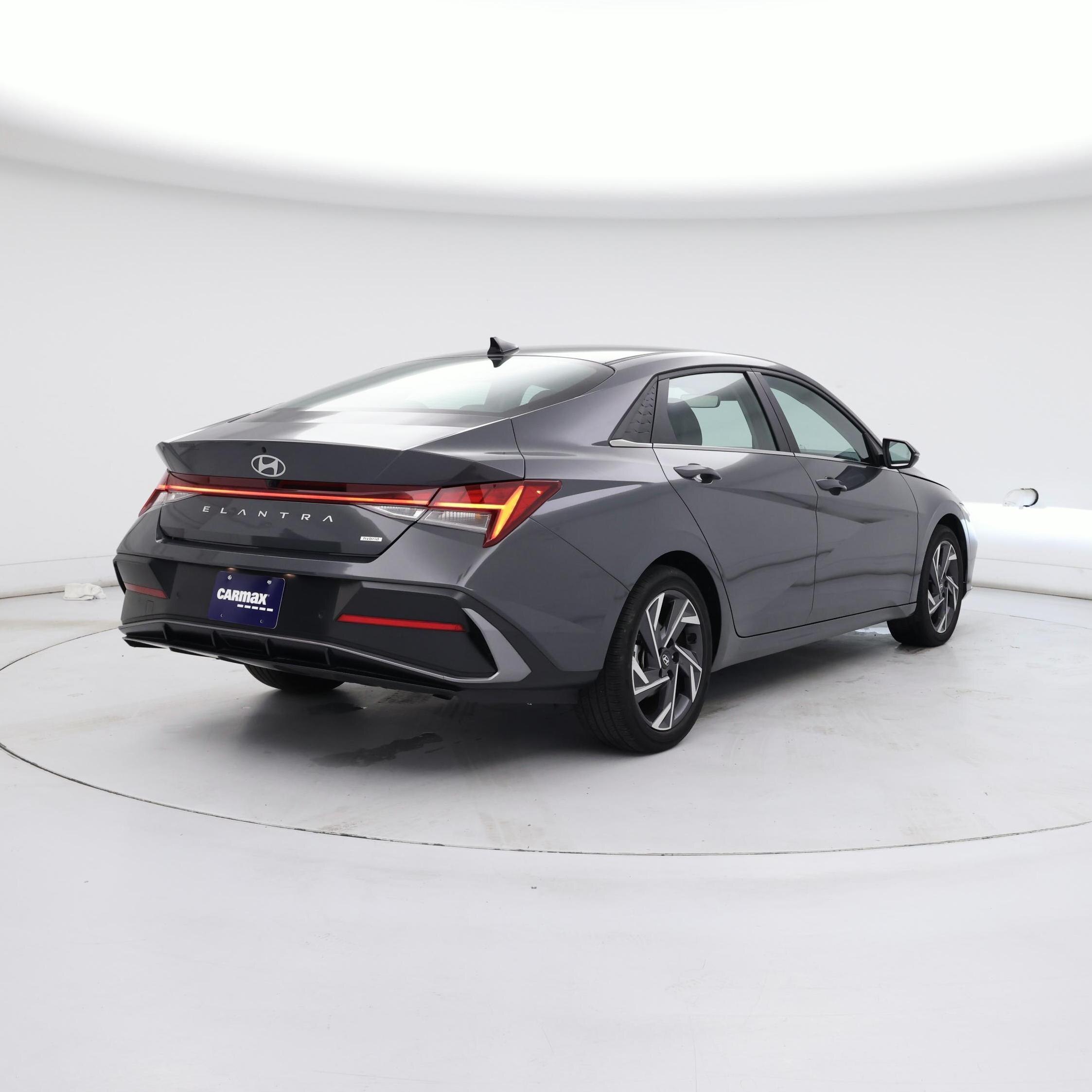Thumbnail: 2024 Hyundai Elantra - 8