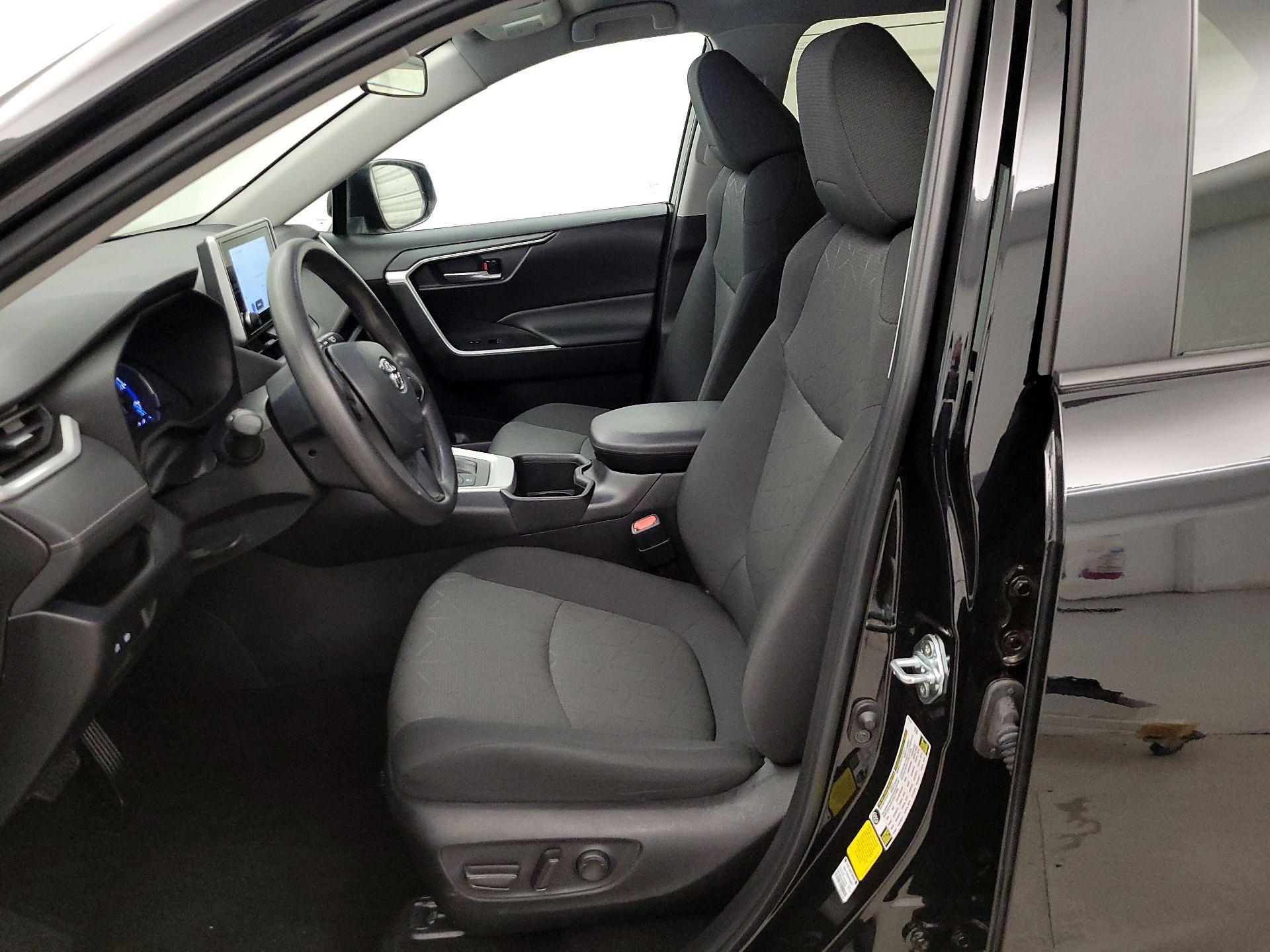 Thumbnail: 2024 Toyota RAV4 - 11