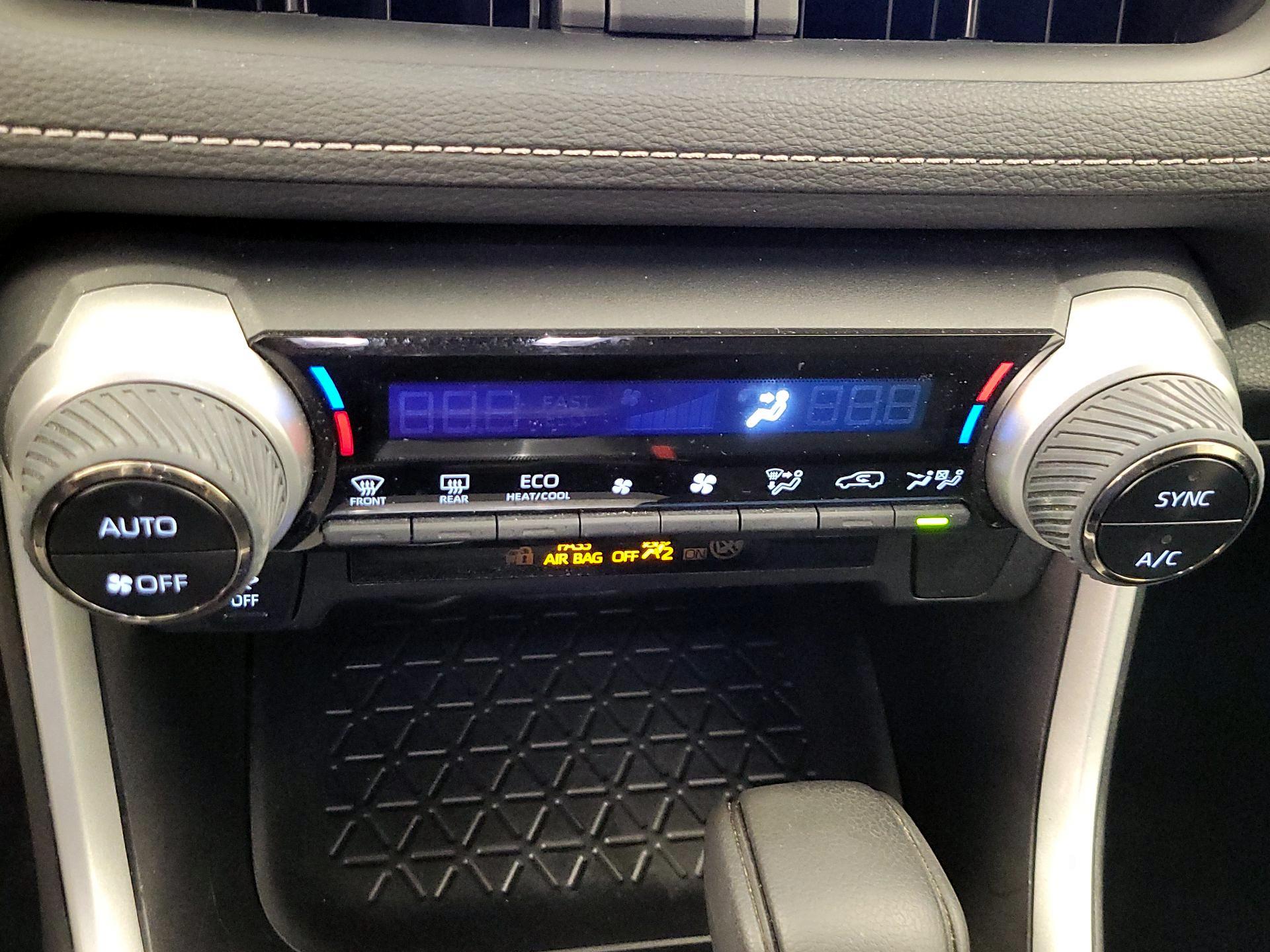 Thumbnail: 2024 Toyota RAV4 - 16