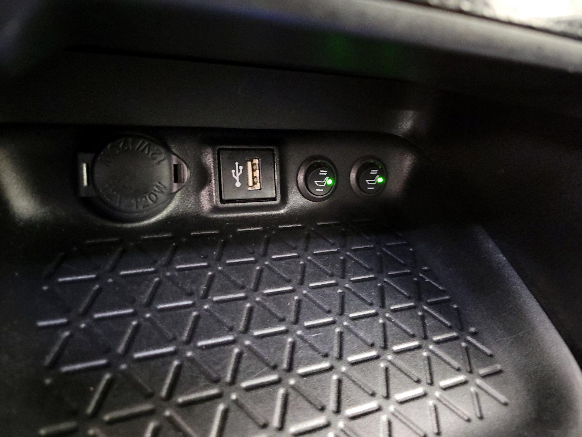 Thumbnail: 2024 Toyota RAV4 - 18