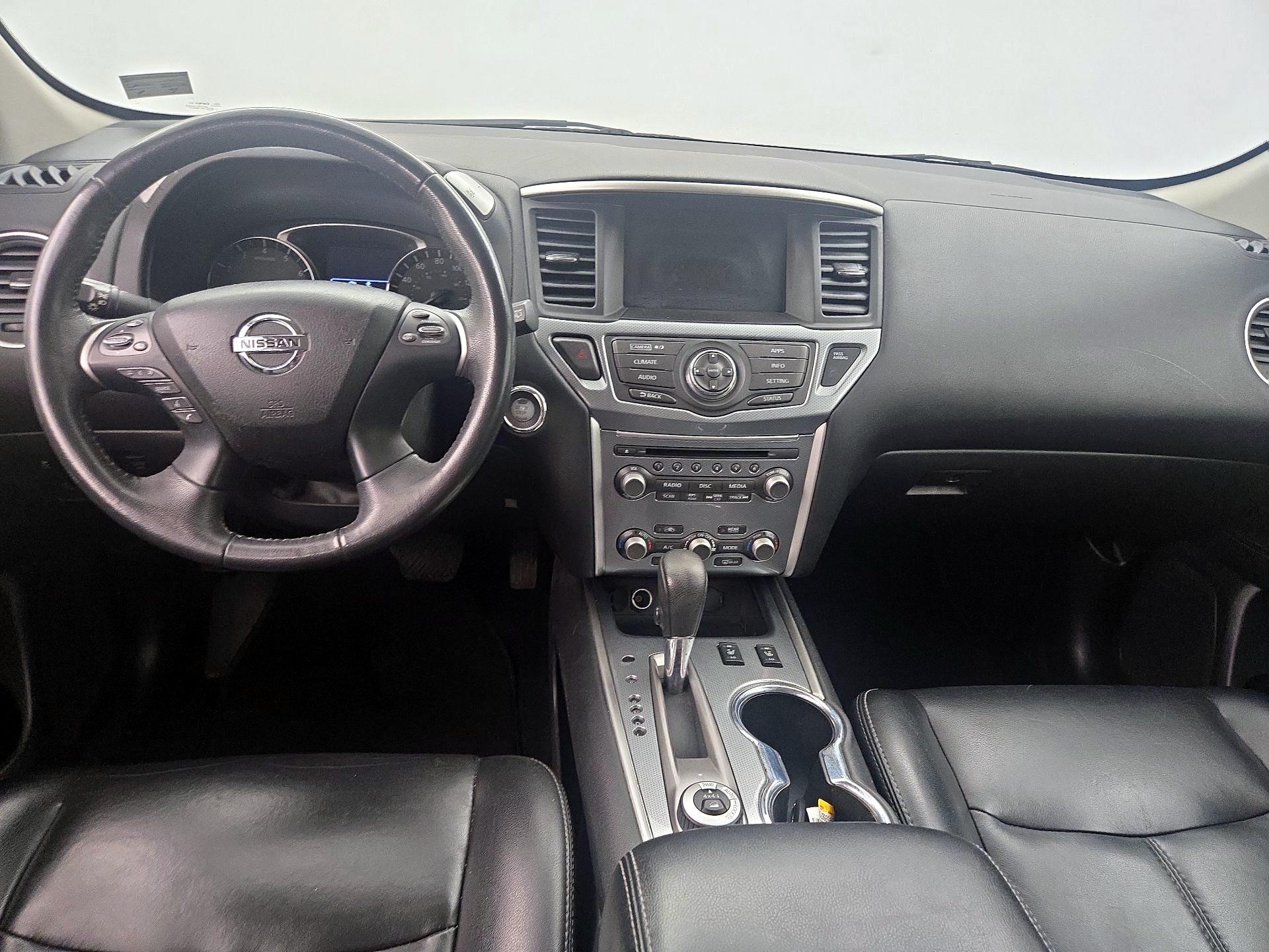 Thumbnail: 2017 Nissan Pathfinder - 9