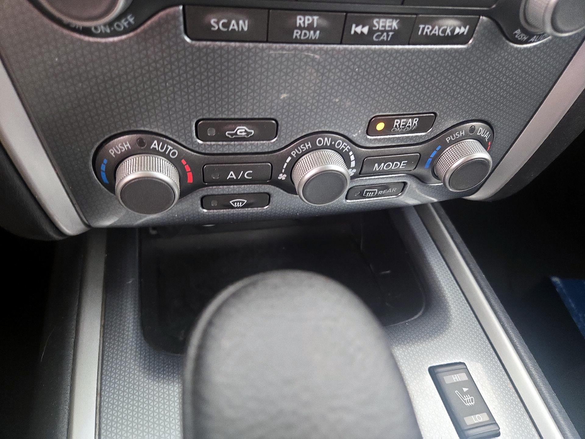 Thumbnail: 2017 Nissan Pathfinder - 16