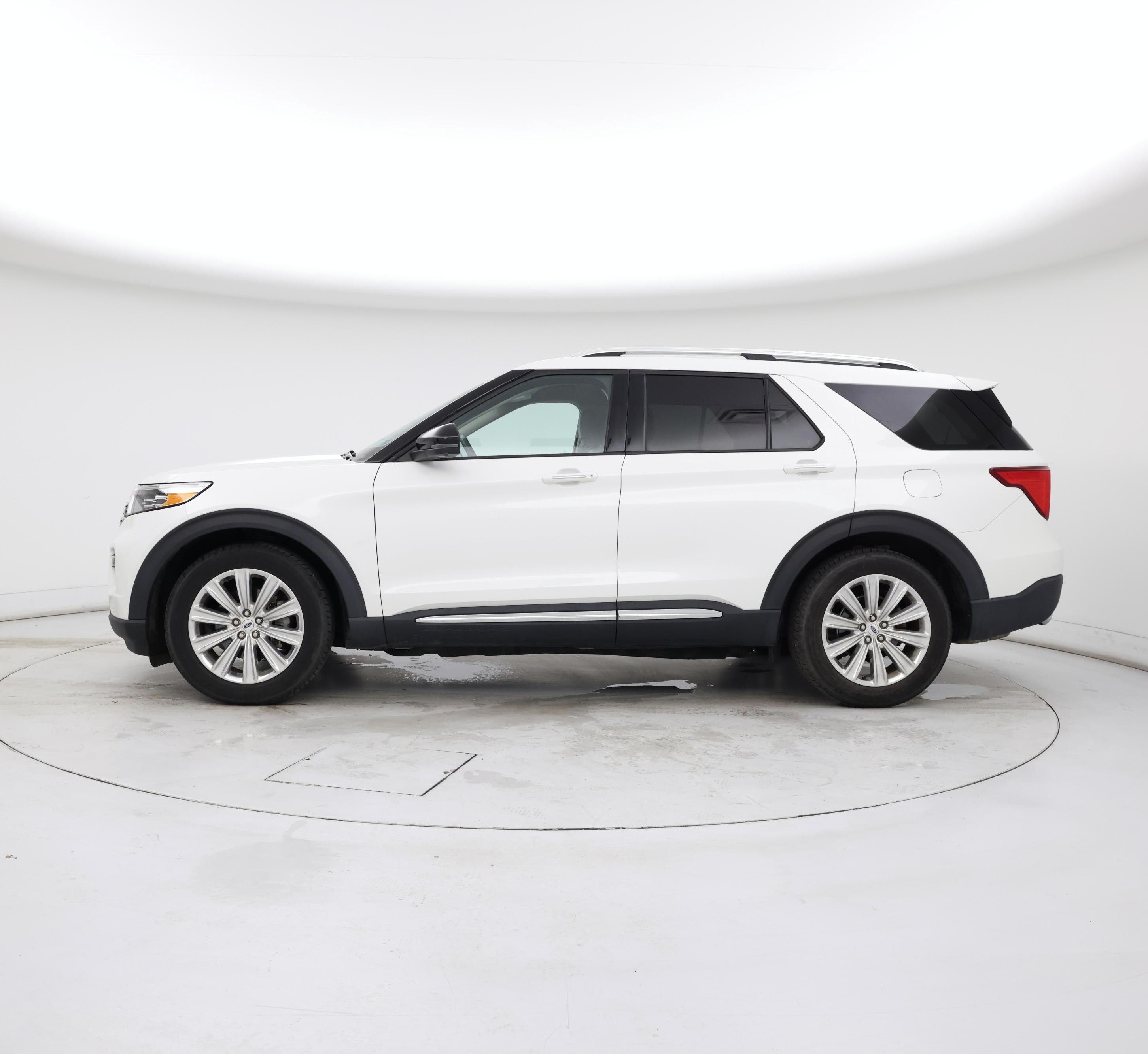 Thumbnail: 2020 Ford Explorer - 3