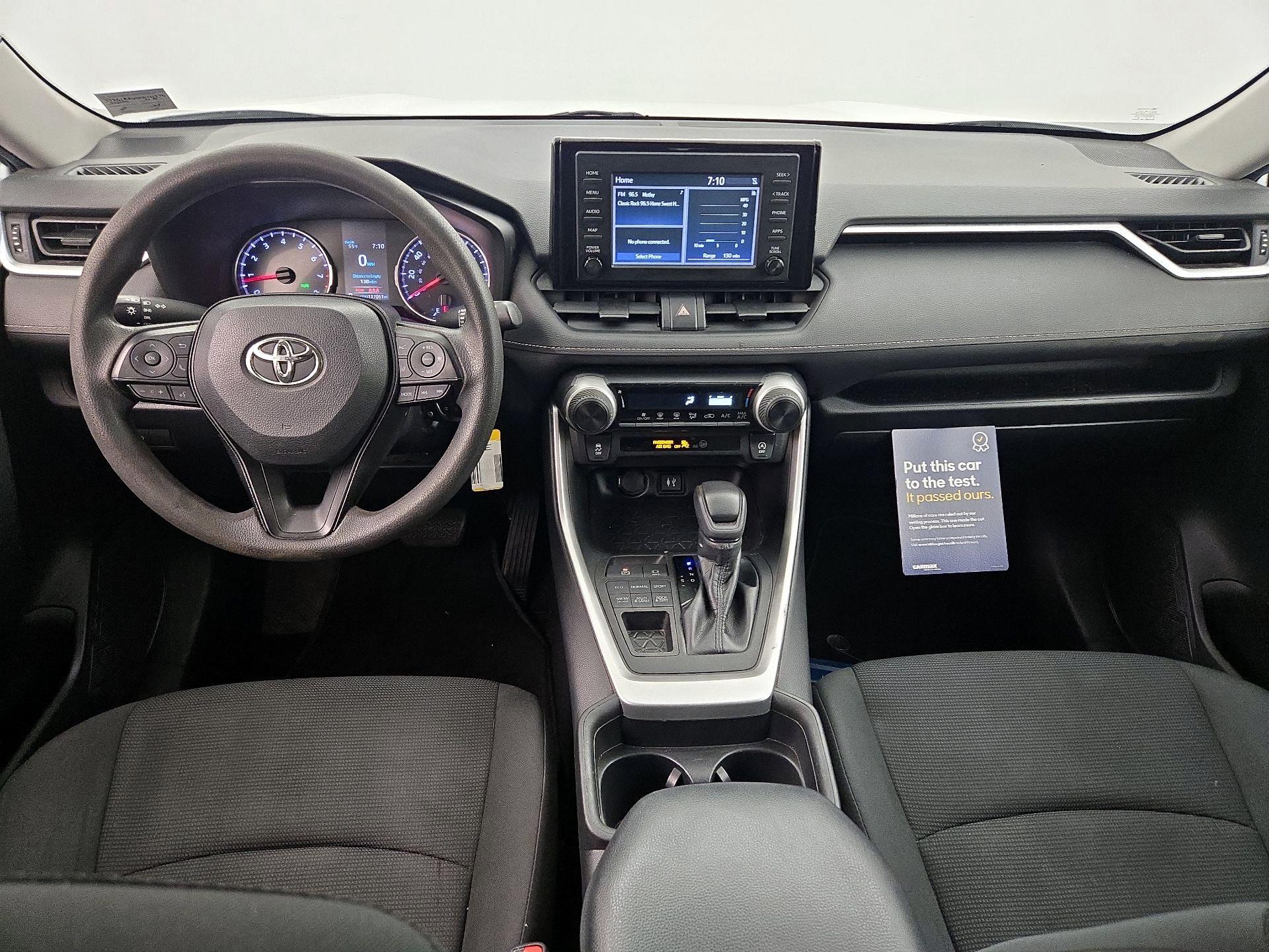 Thumbnail: 2019 Toyota RAV4 - 9