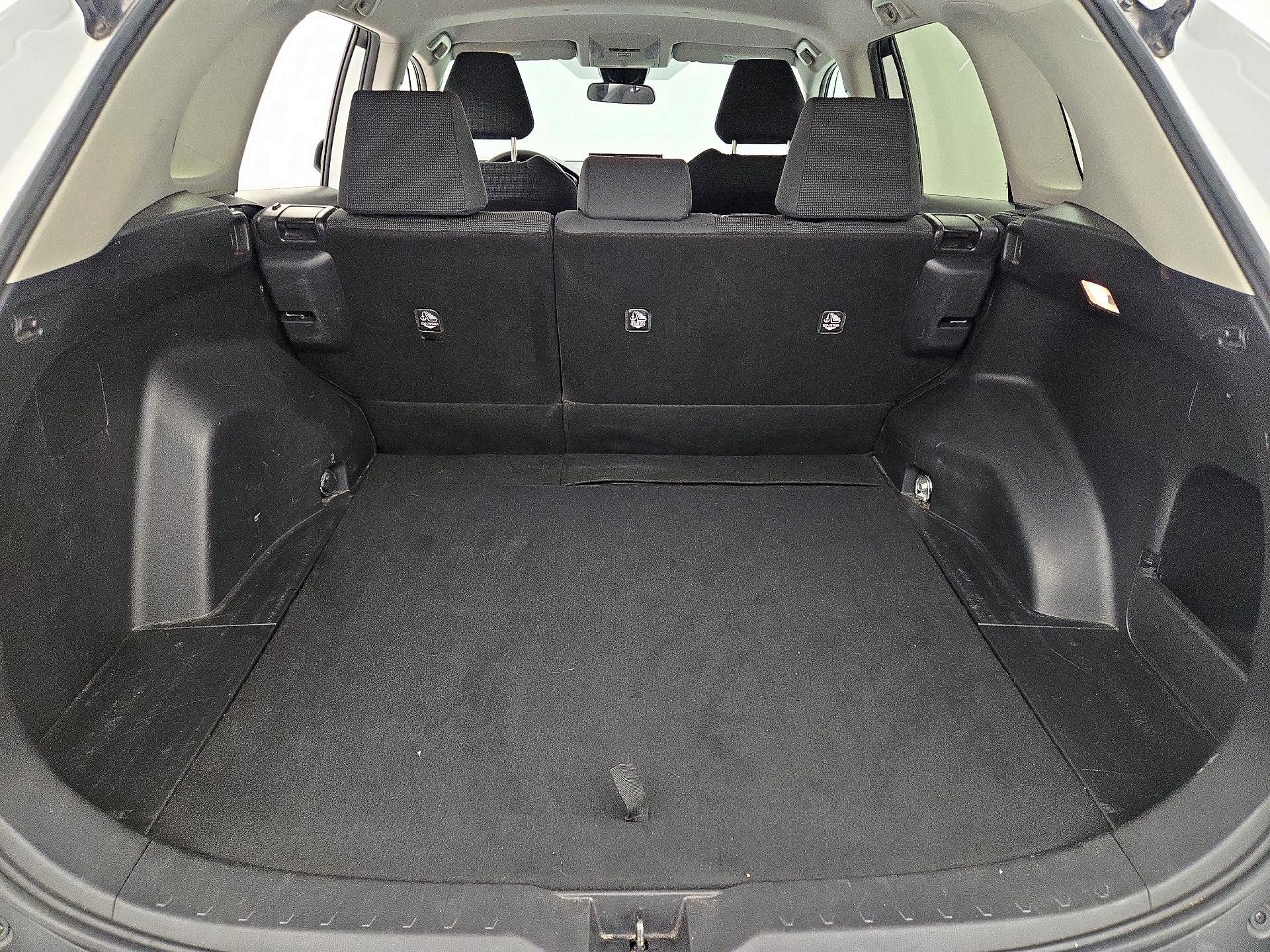 Thumbnail: 2019 Toyota RAV4 - 20