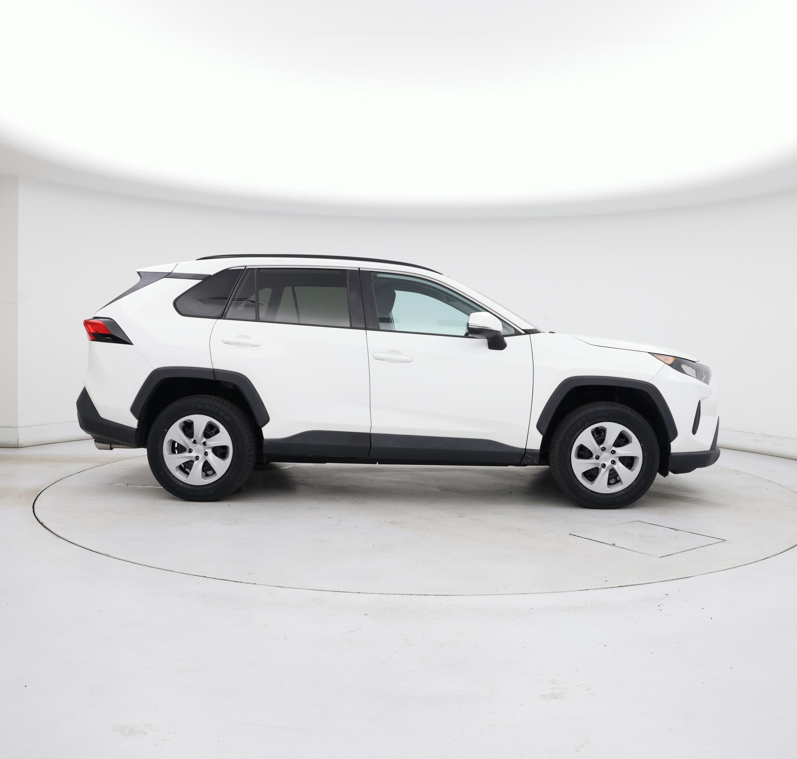 Thumbnail: 2019 Toyota RAV4 - 7