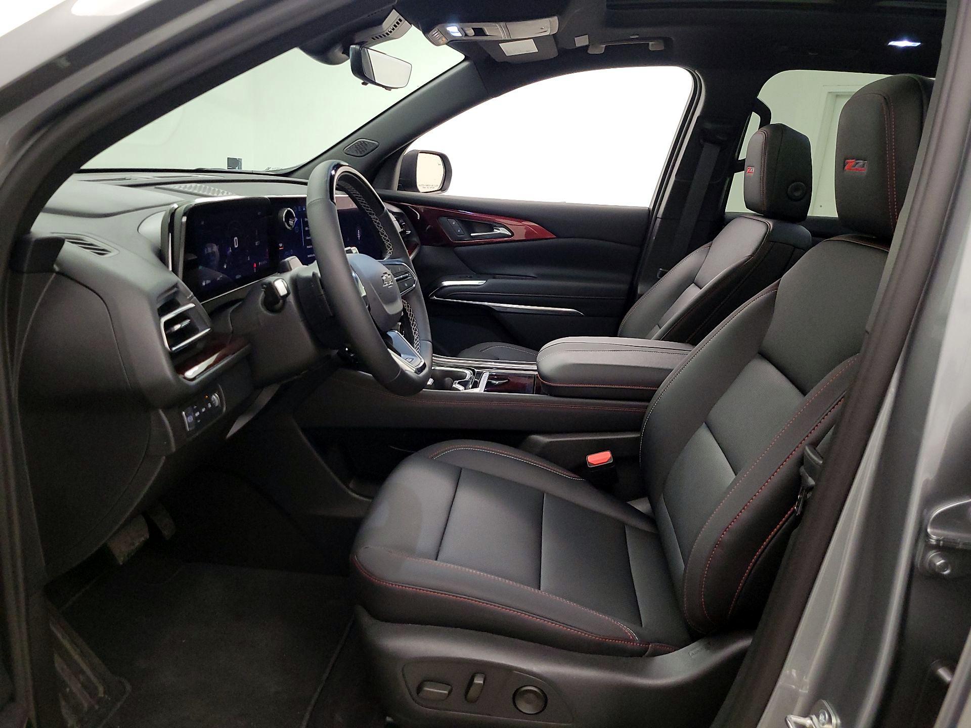 Thumbnail: 2026 Chevrolet Traverse - 11