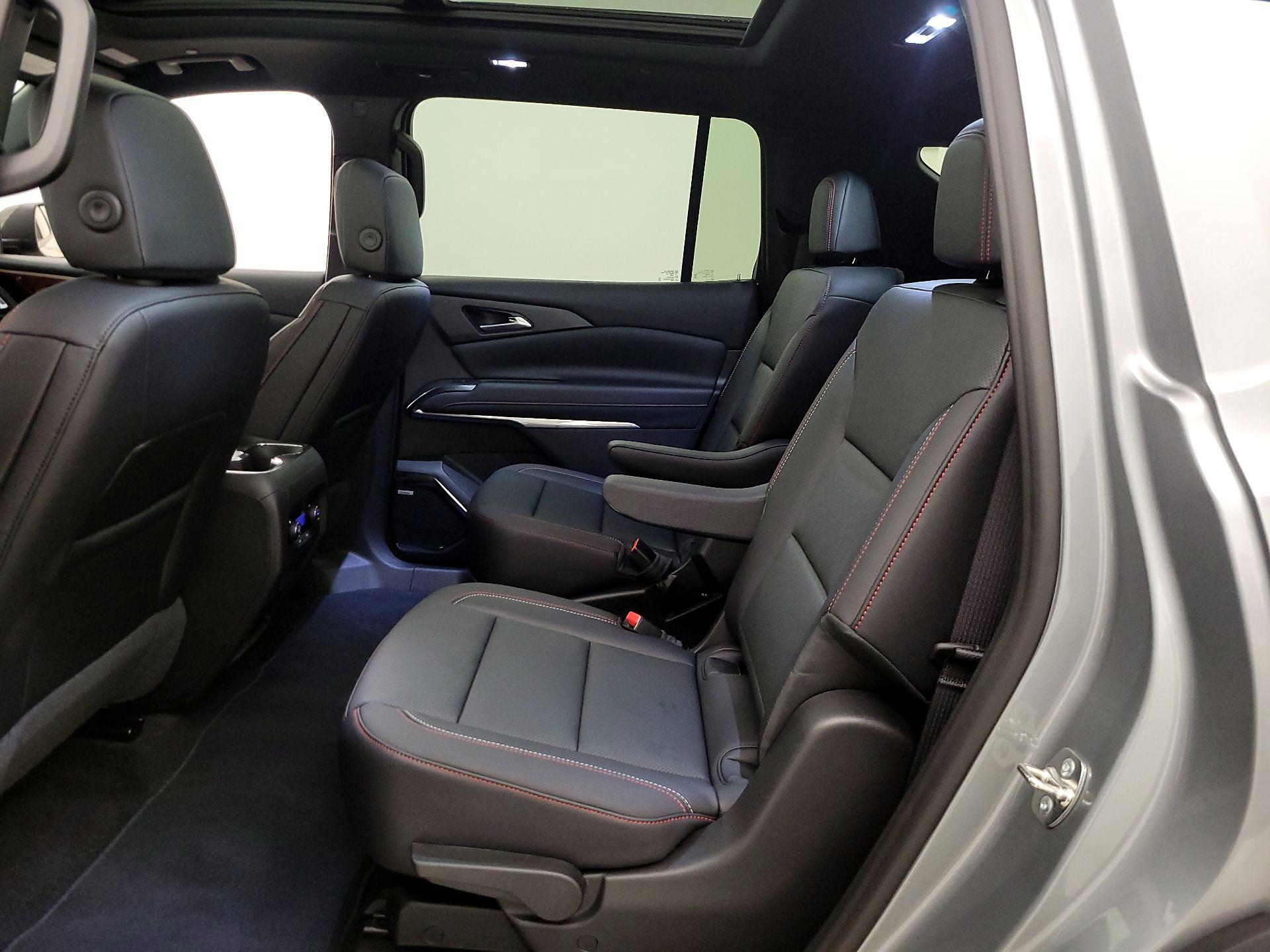 Thumbnail: 2026 Chevrolet Traverse - 20