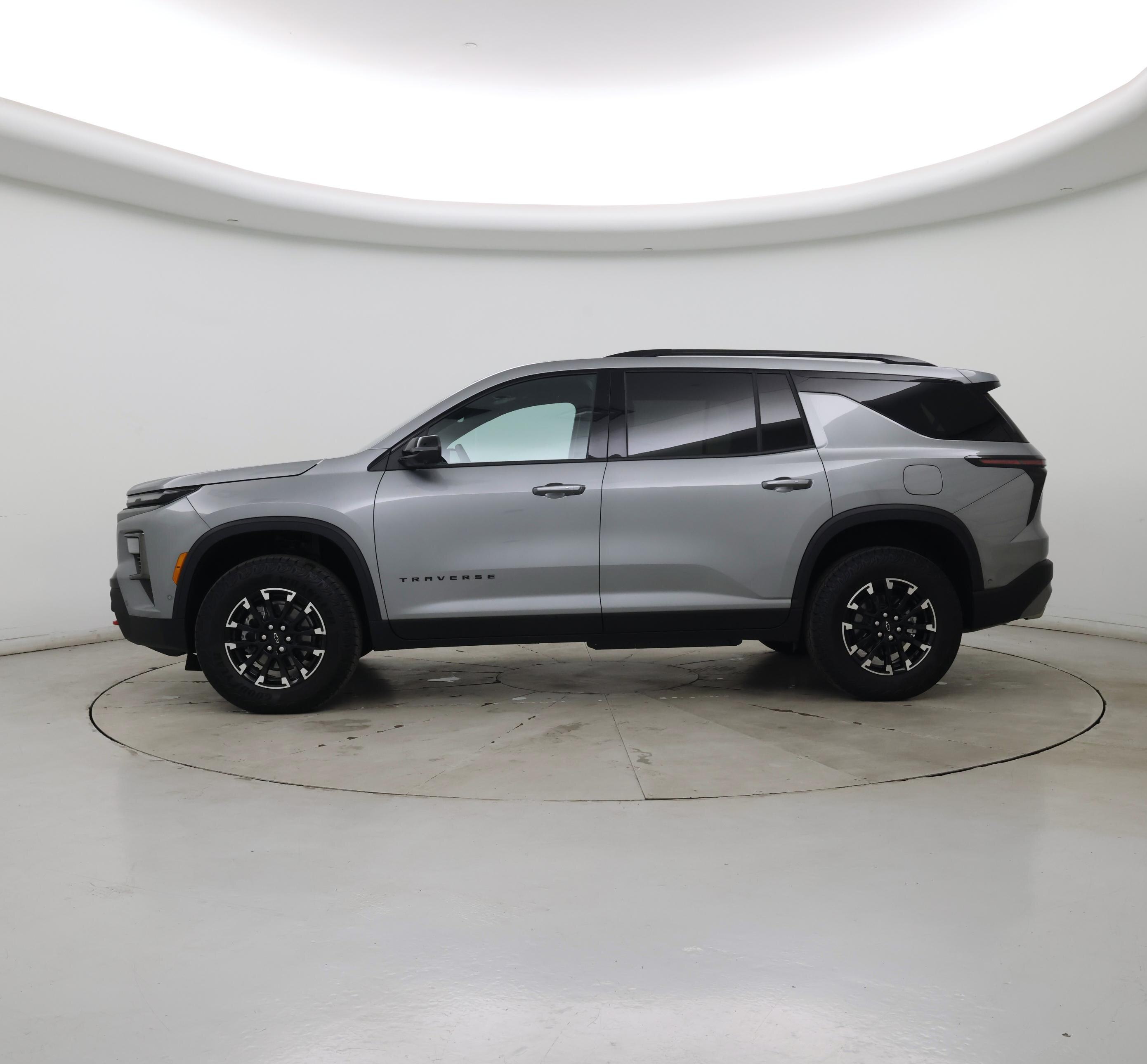 Thumbnail: 2026 Chevrolet Traverse - 3