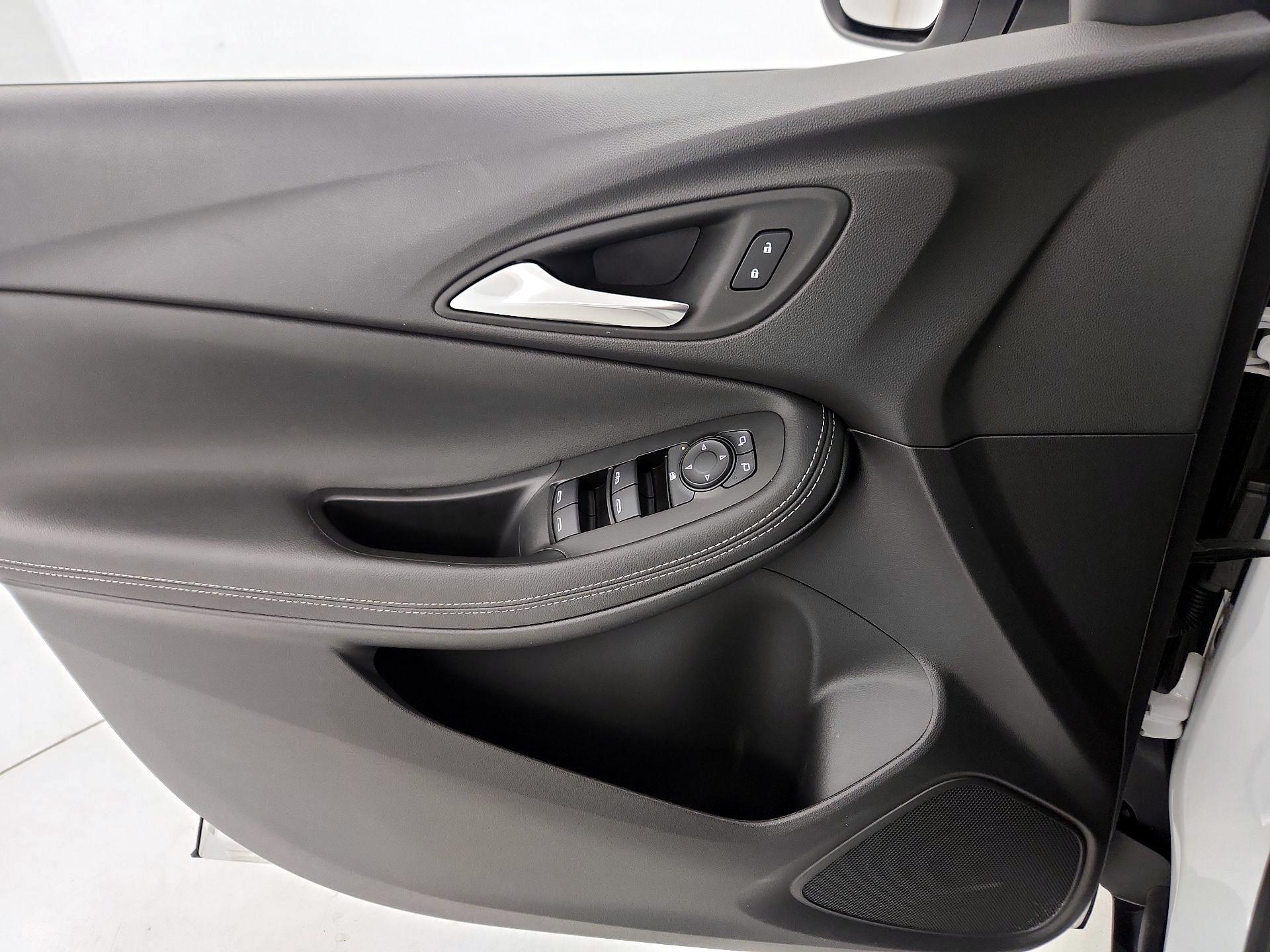 Thumbnail: 2023 Buick Encore GX - 12