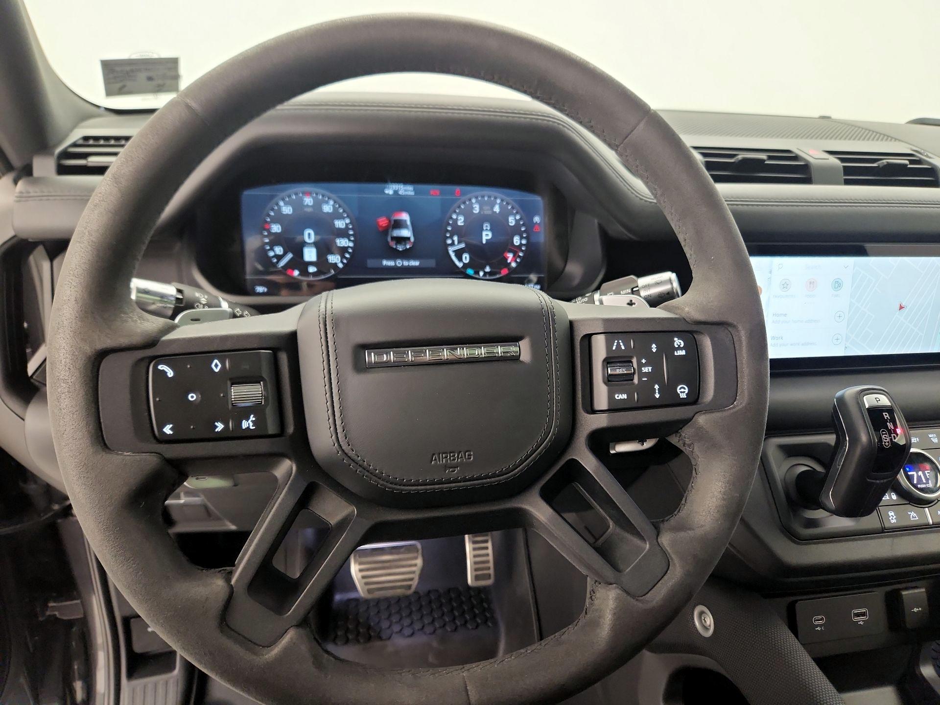 Thumbnail: 2022 Land Rover Defender - 10