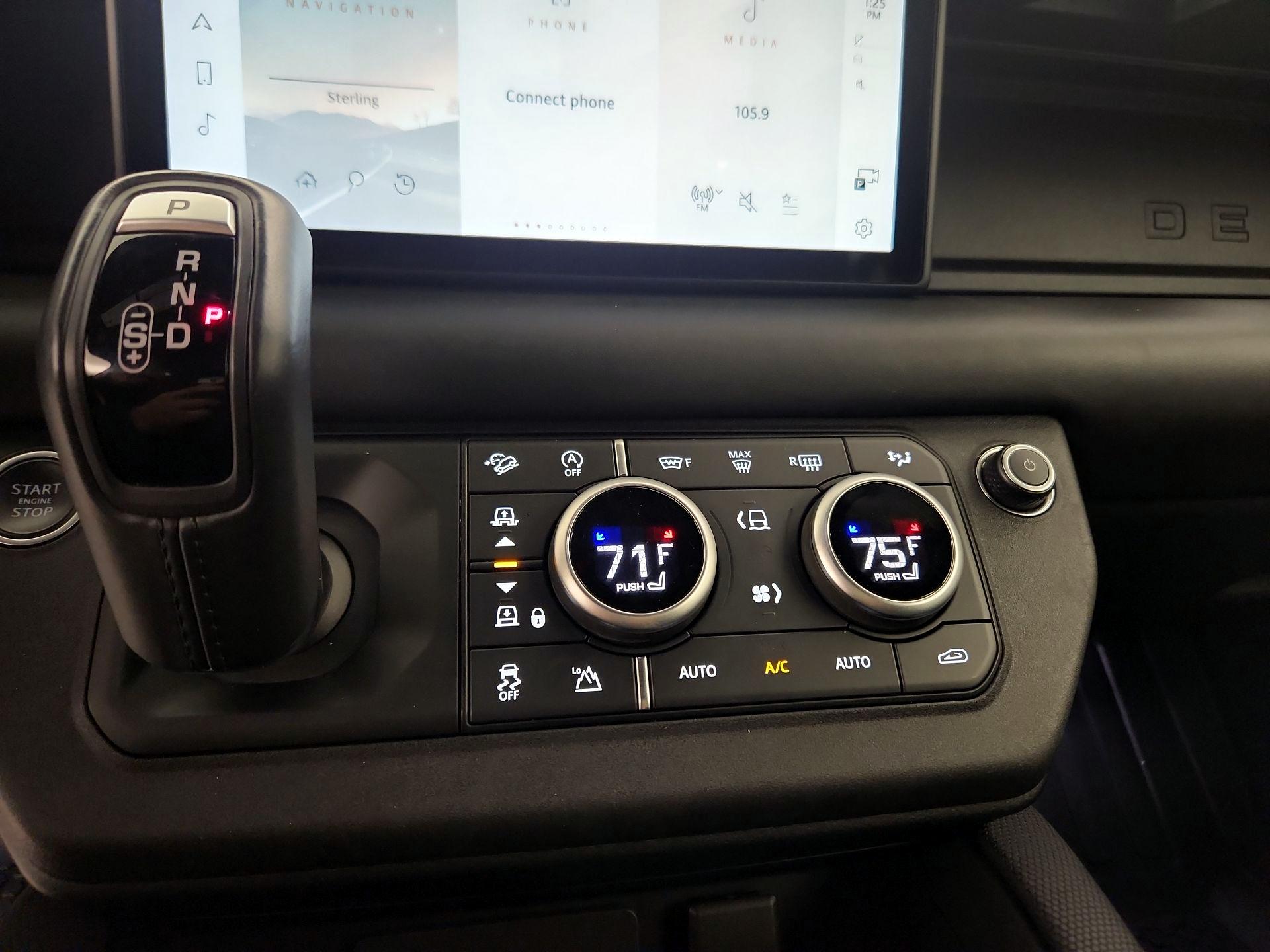 Thumbnail: 2022 Land Rover Defender - 16