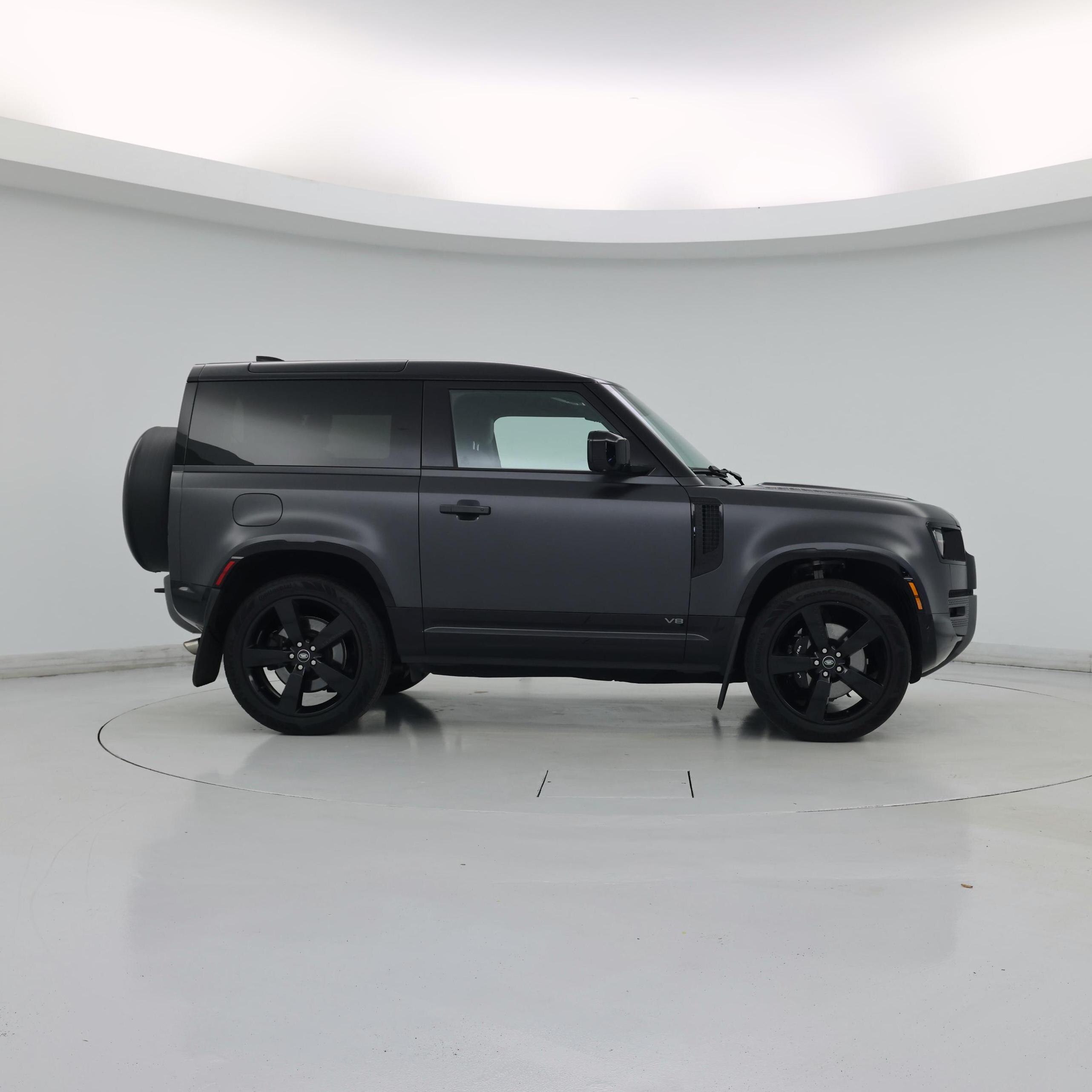 Thumbnail: 2022 Land Rover Defender - 7