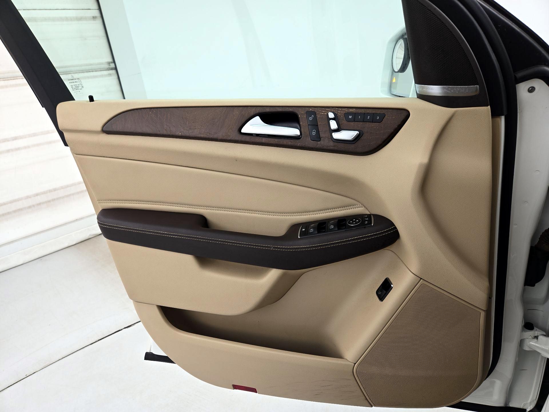 Thumbnail: 2018 Mercedes-Benz GLE - 12