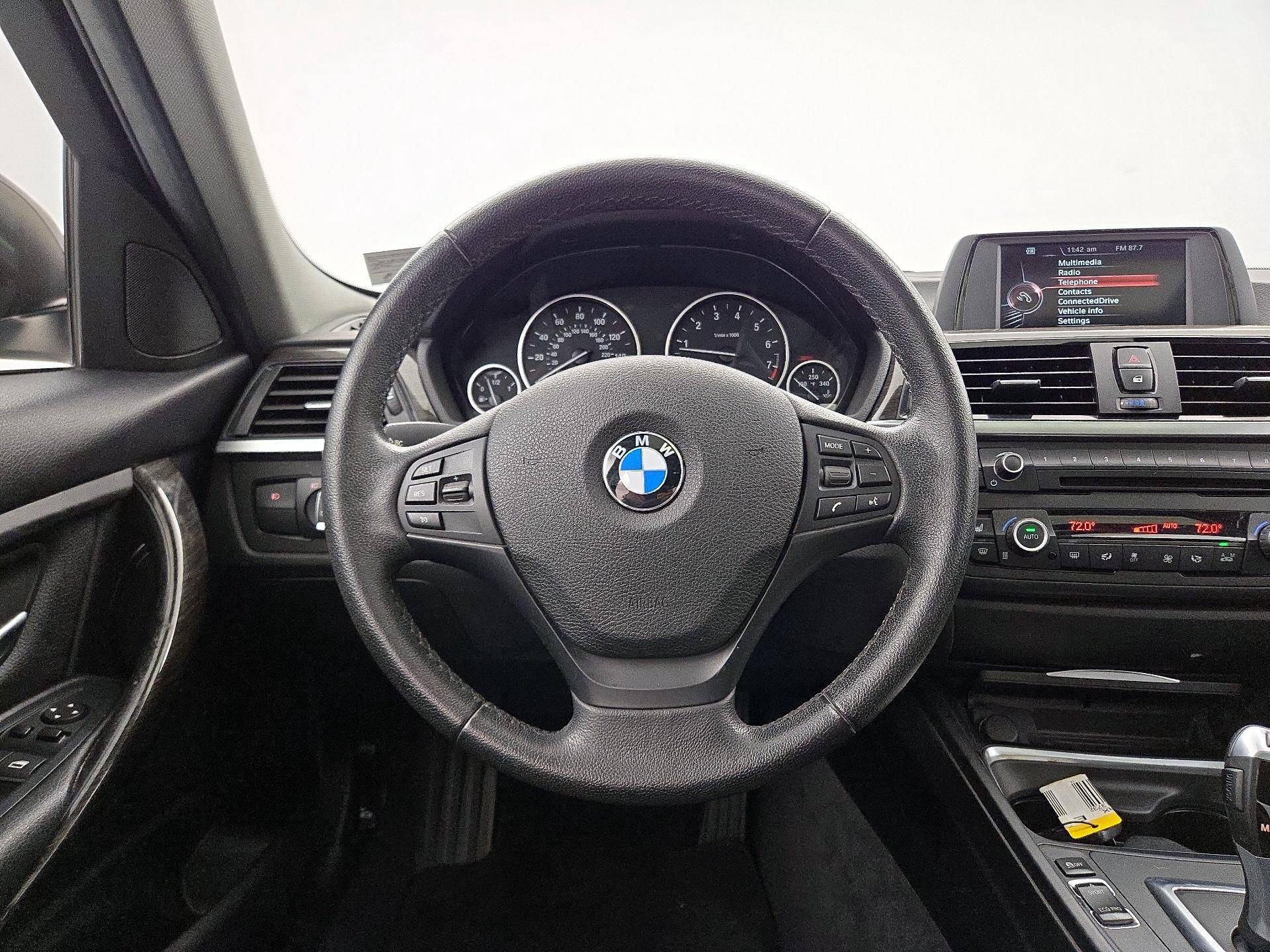 Thumbnail: 2015 BMW 3 Series - 10