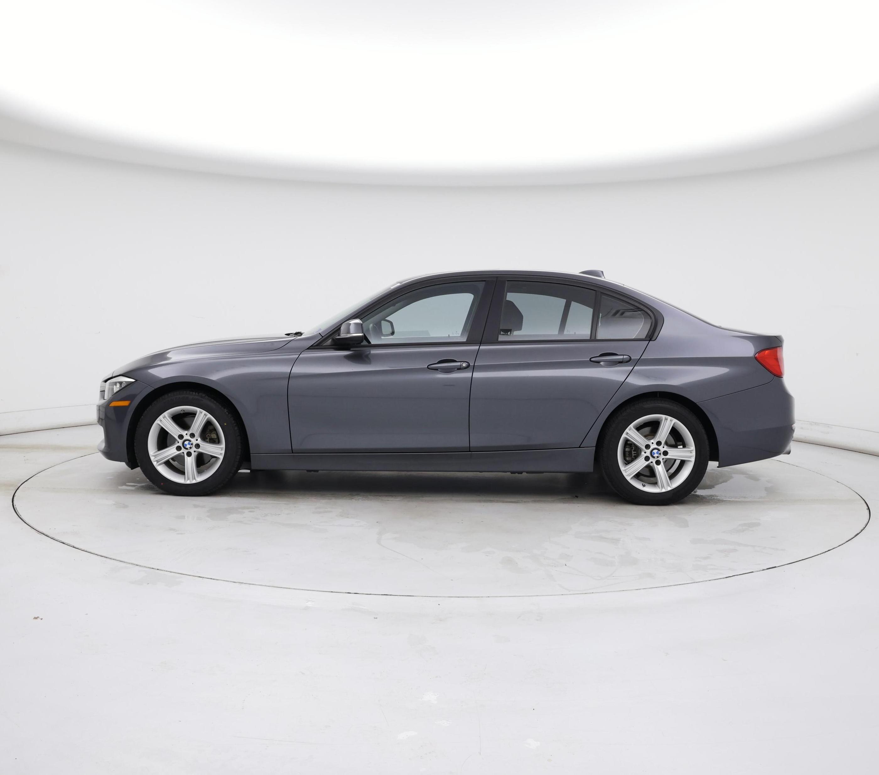 Thumbnail: 2015 BMW 3 Series - 3