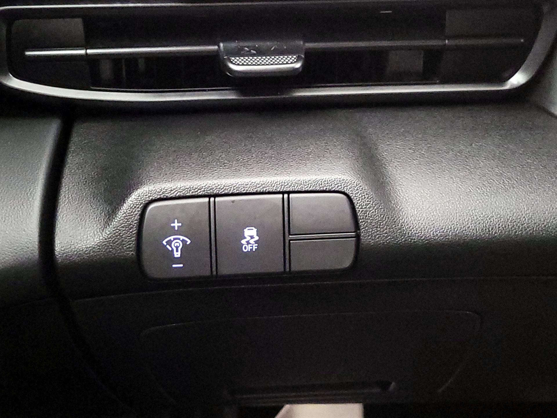 Thumbnail: 2025 Hyundai Elantra - 13