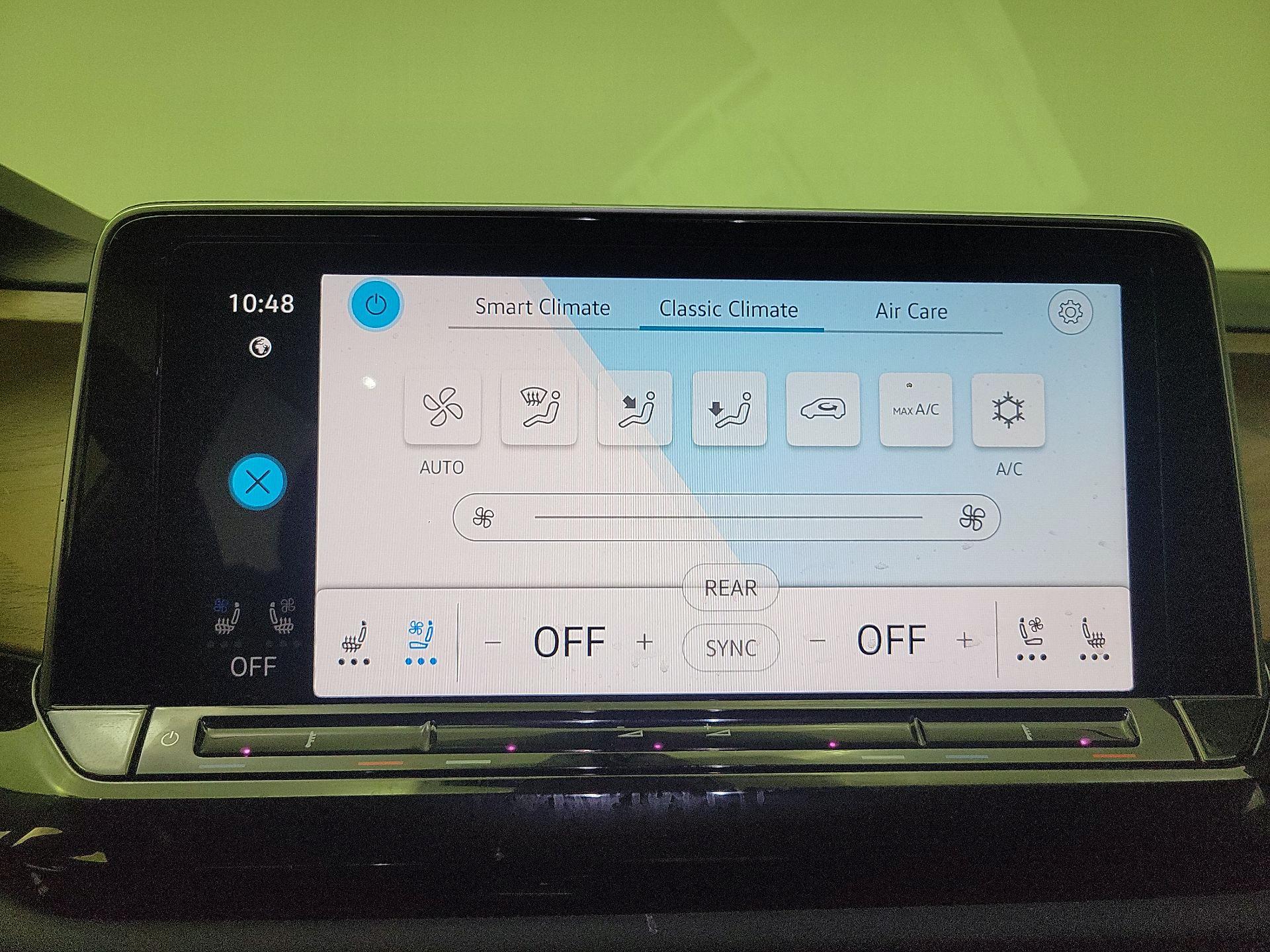 Thumbnail: 2024 Volkswagen Atlas - 14