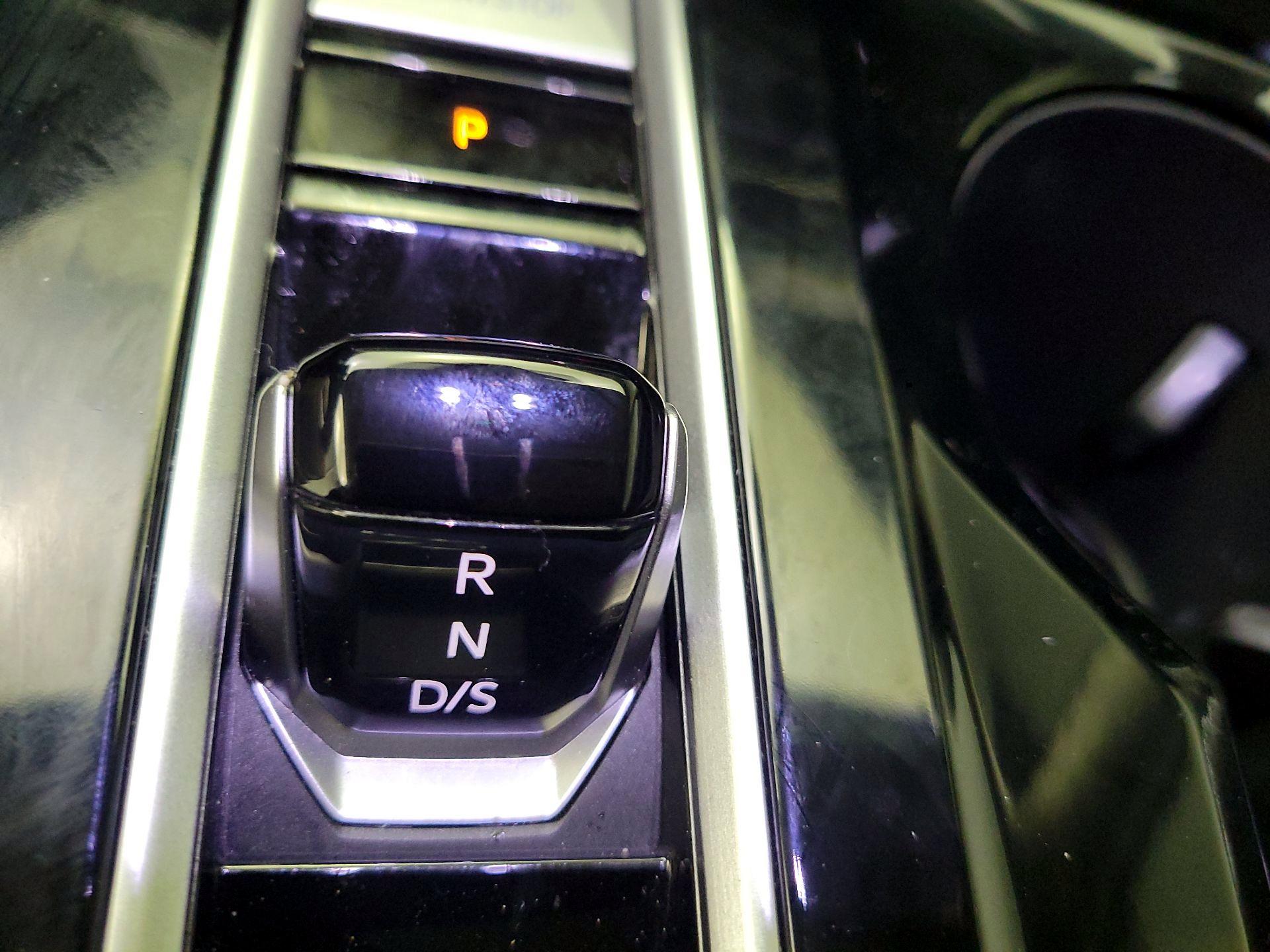 Thumbnail: 2024 Volkswagen Atlas - 15