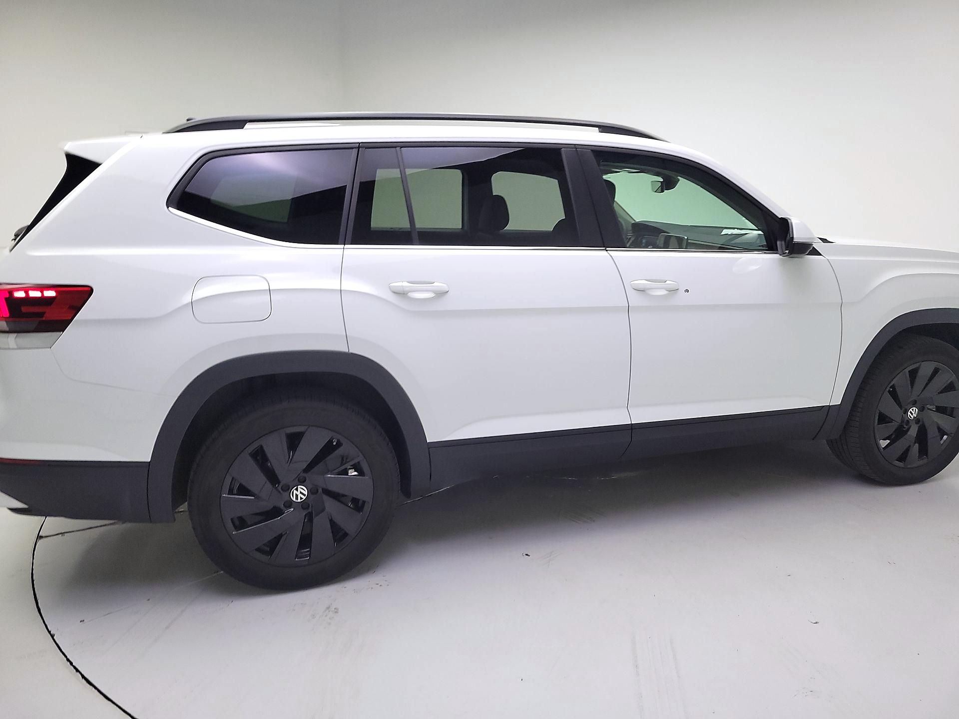 Thumbnail: 2024 Volkswagen Atlas - 4