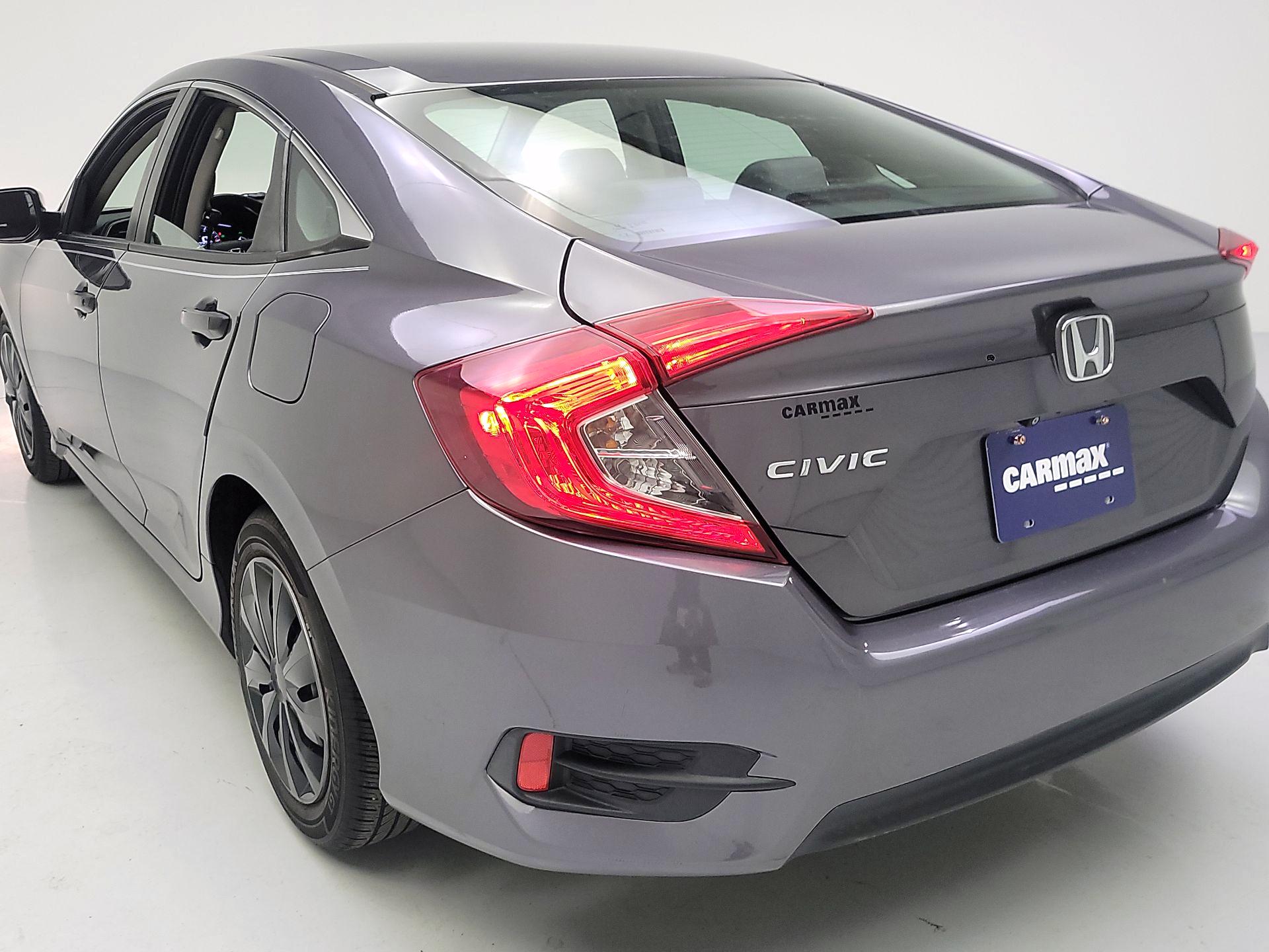 Thumbnail: 2017 Honda Civic - 7