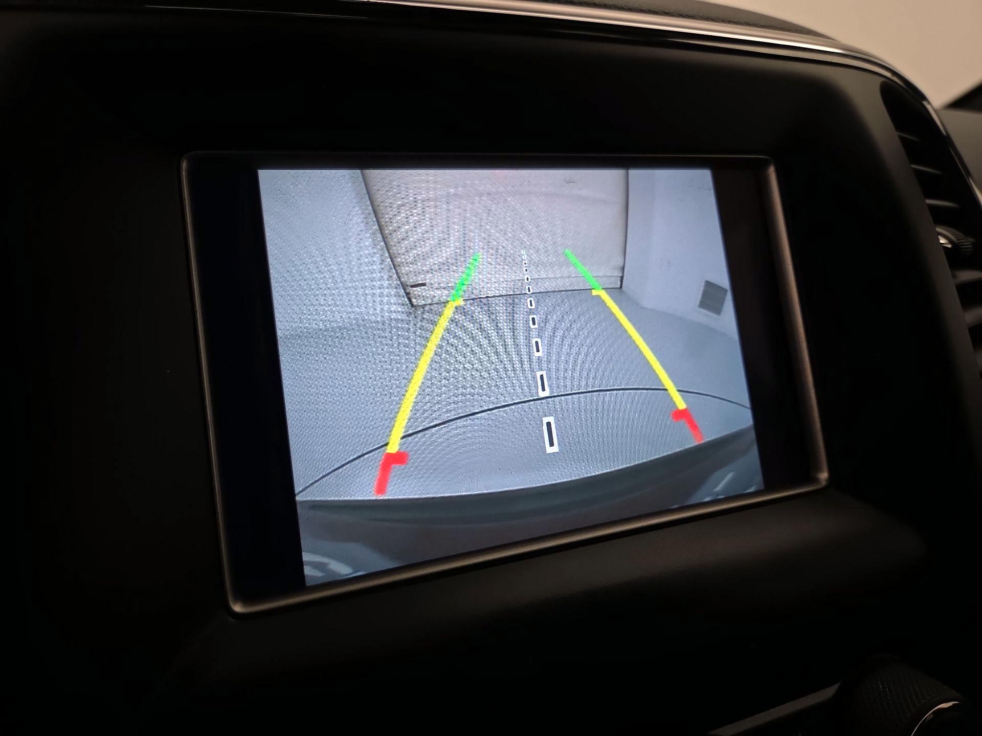 Thumbnail: 2018 Jeep Grand Cherokee - 14