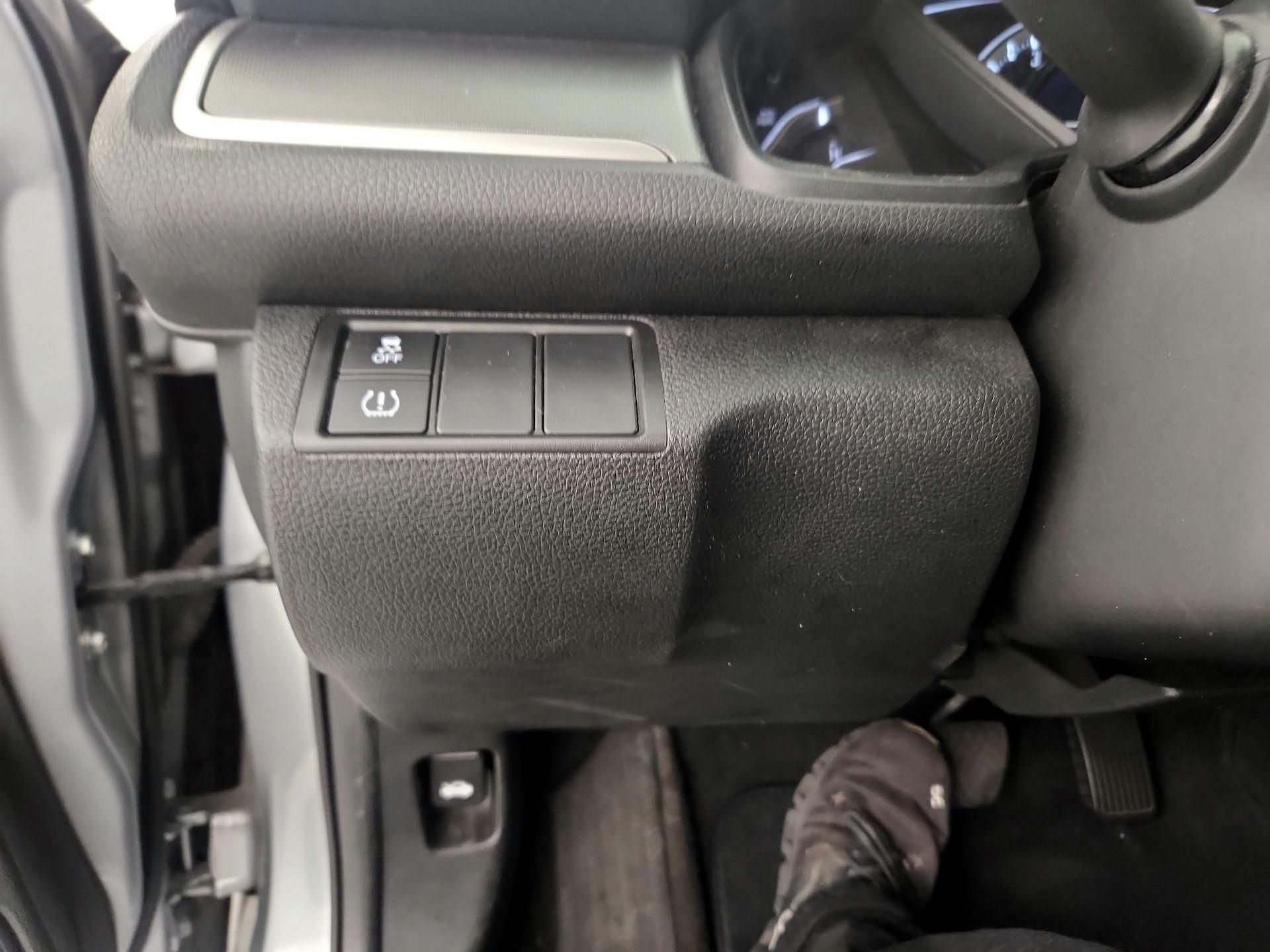 Thumbnail: 2016 Honda Civic - 13