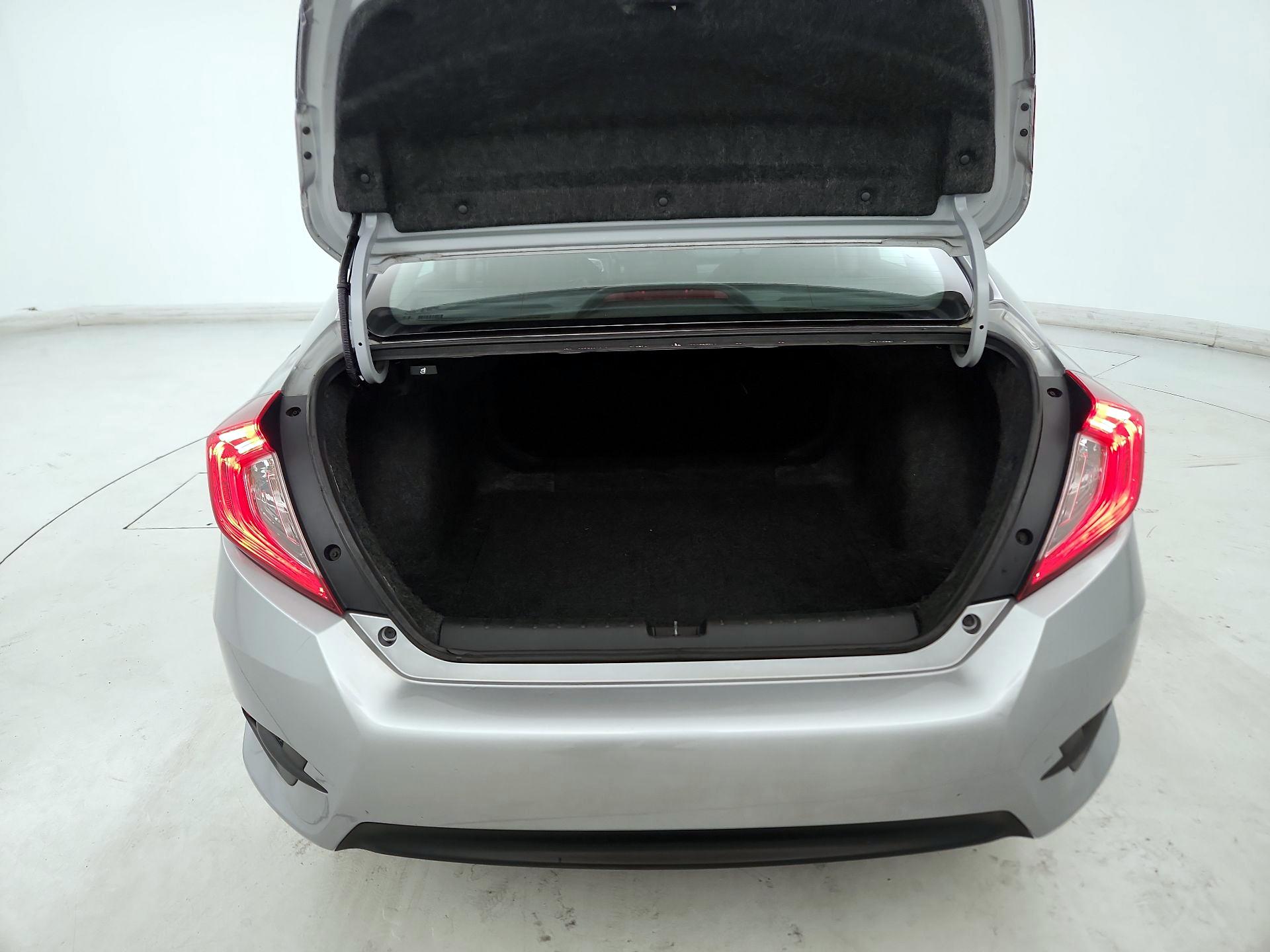 Thumbnail: 2016 Honda Civic - 19