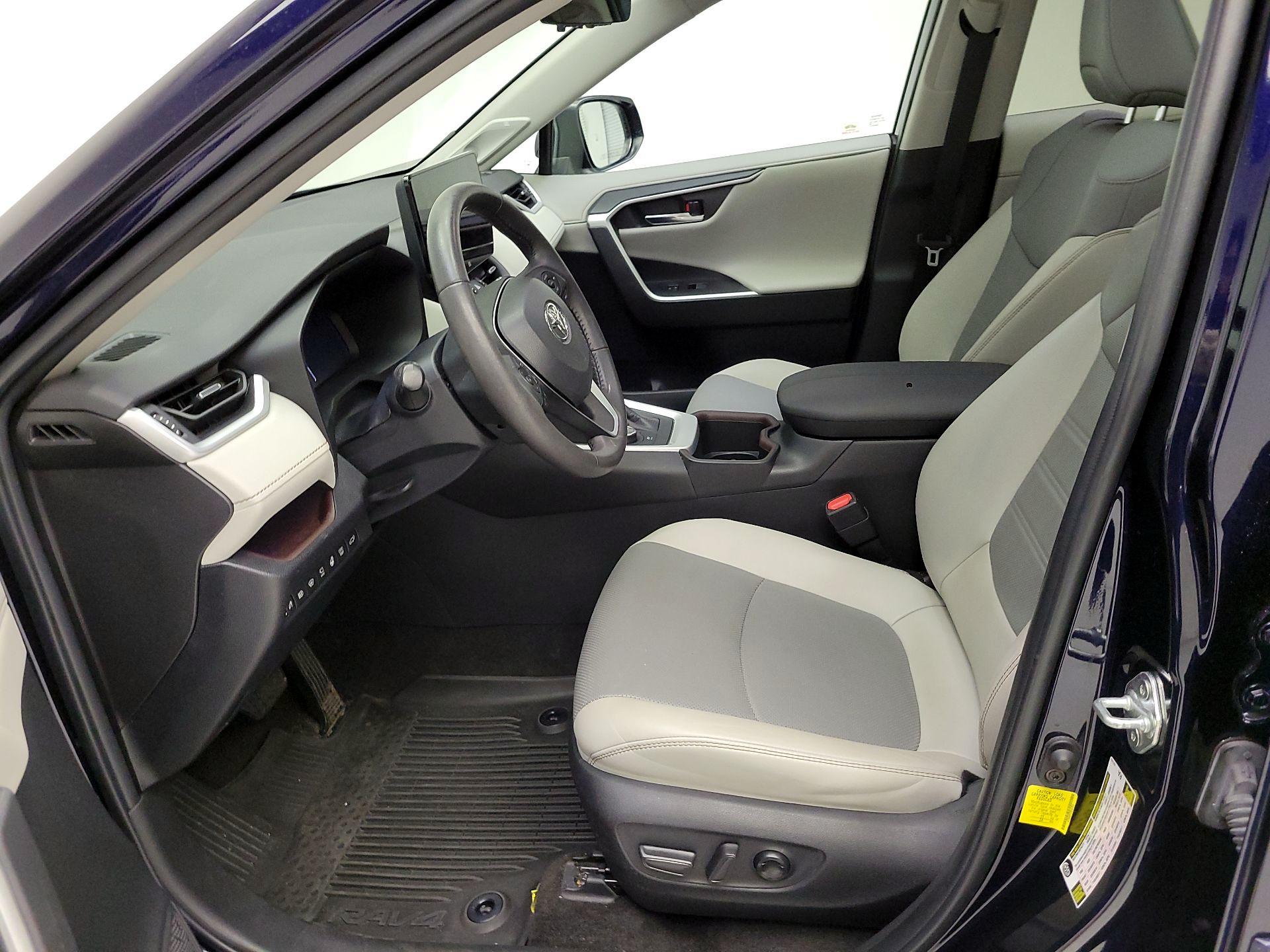 Thumbnail: 2023 Toyota RAV4 - 9