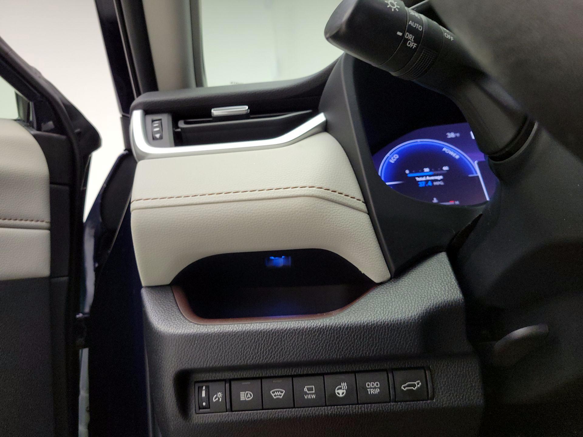Thumbnail: 2023 Toyota RAV4 - 11