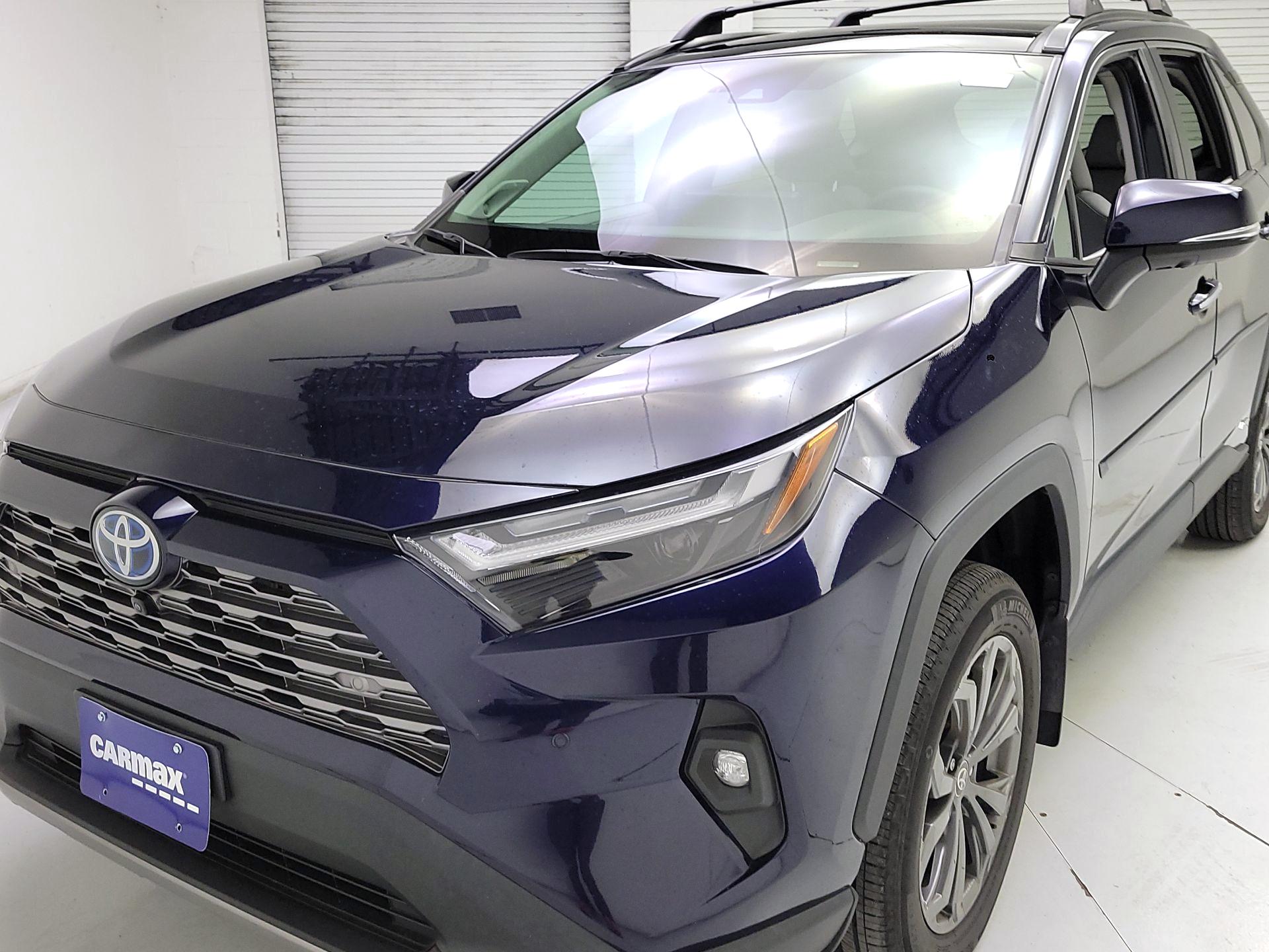 Thumbnail: 2023 Toyota RAV4 - 3