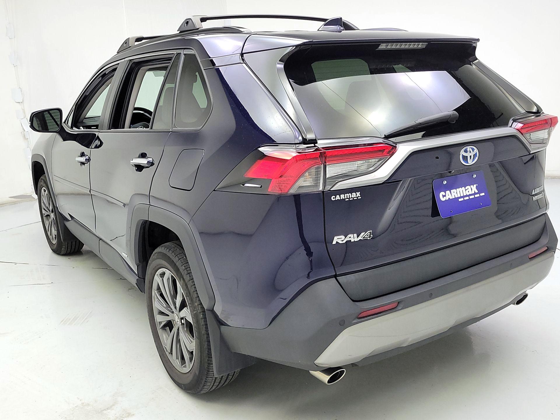 Thumbnail: 2023 Toyota RAV4 - 7