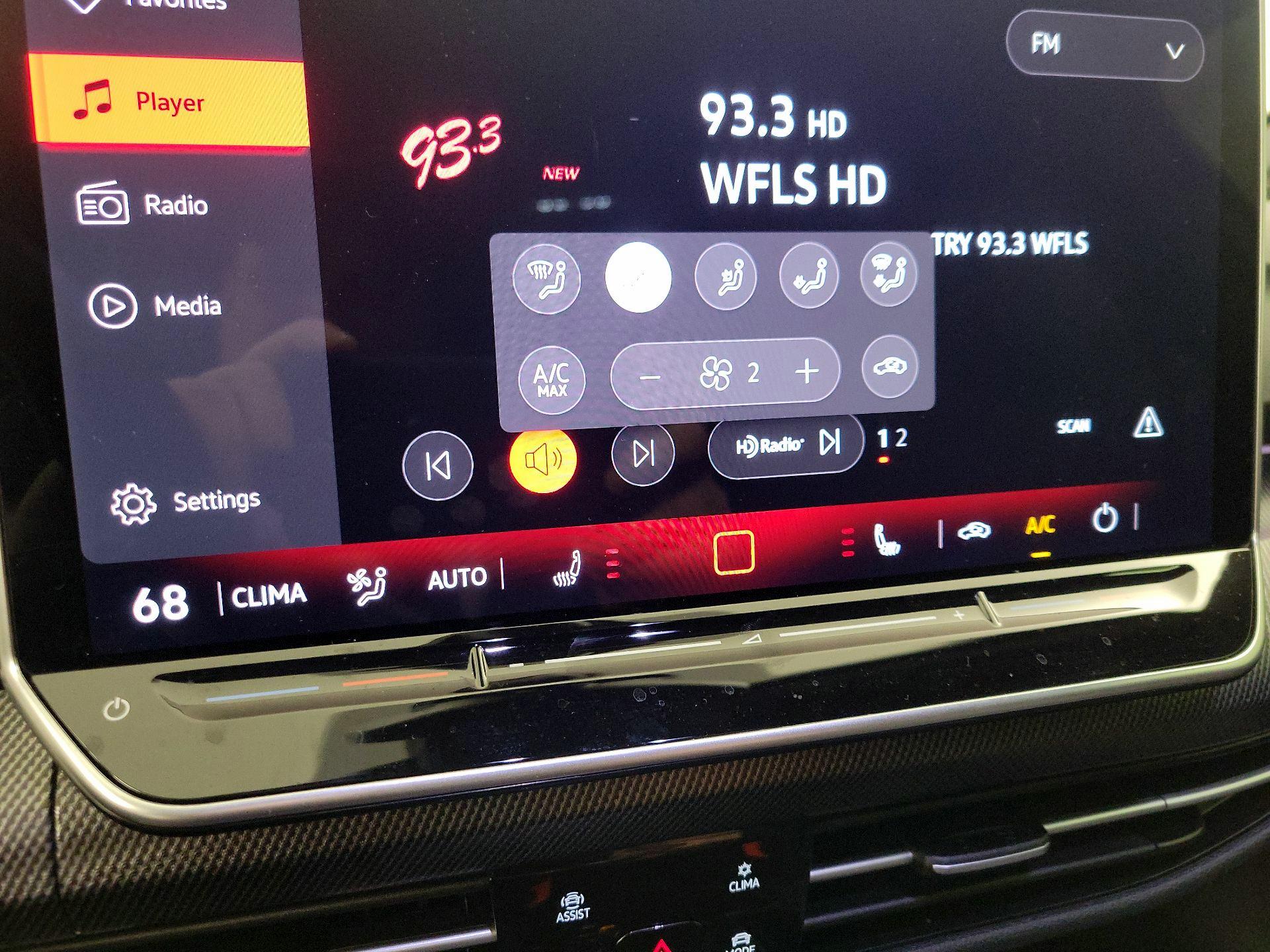 Thumbnail: 2025 Volkswagen Golf - 16