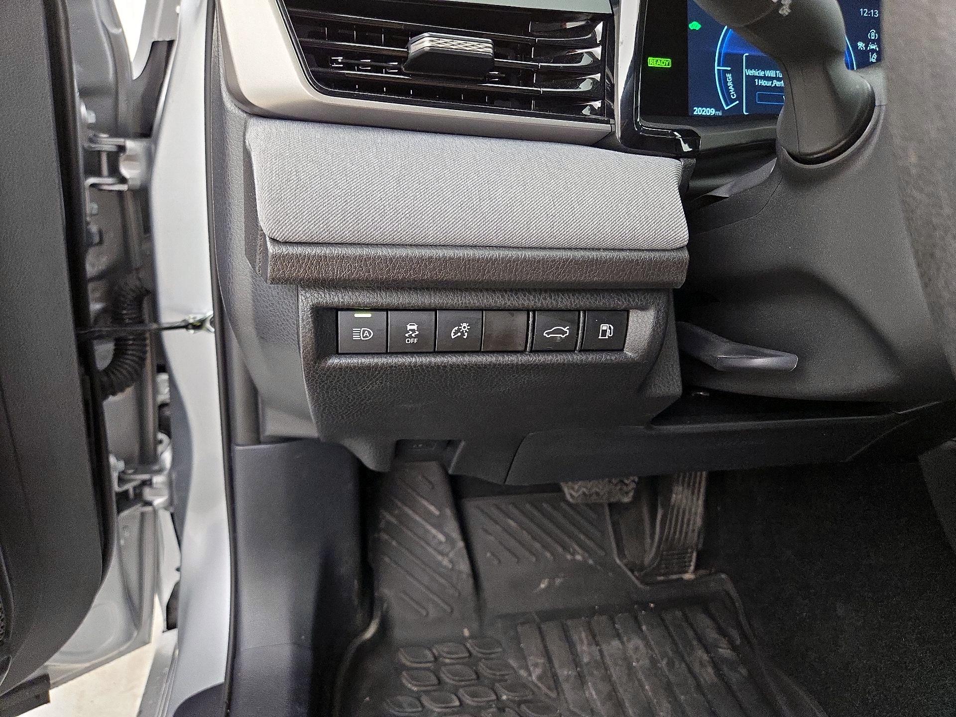 Thumbnail: 2025 Toyota Camry - 13