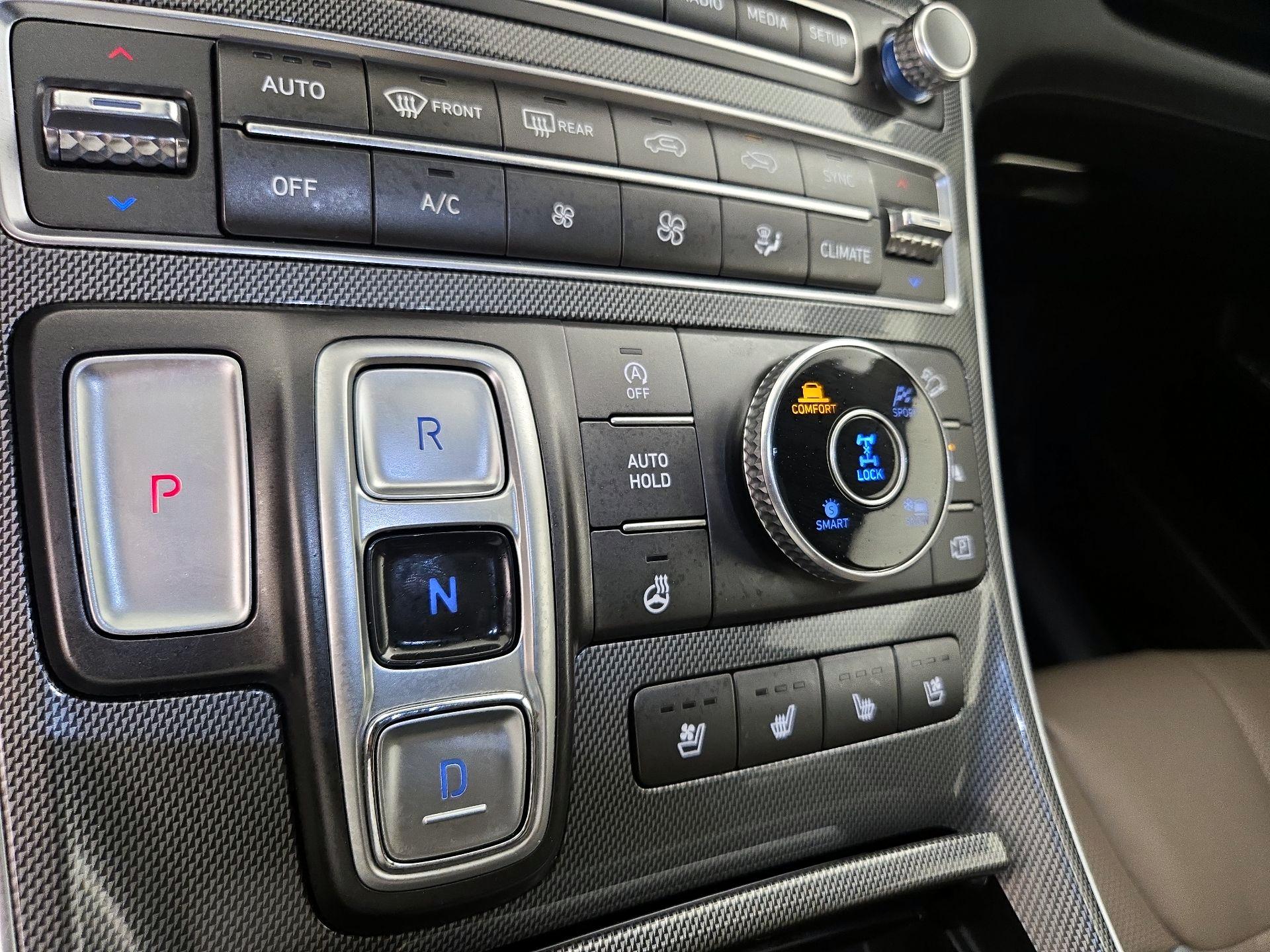 Thumbnail: 2023 Hyundai Santa Fe - 17