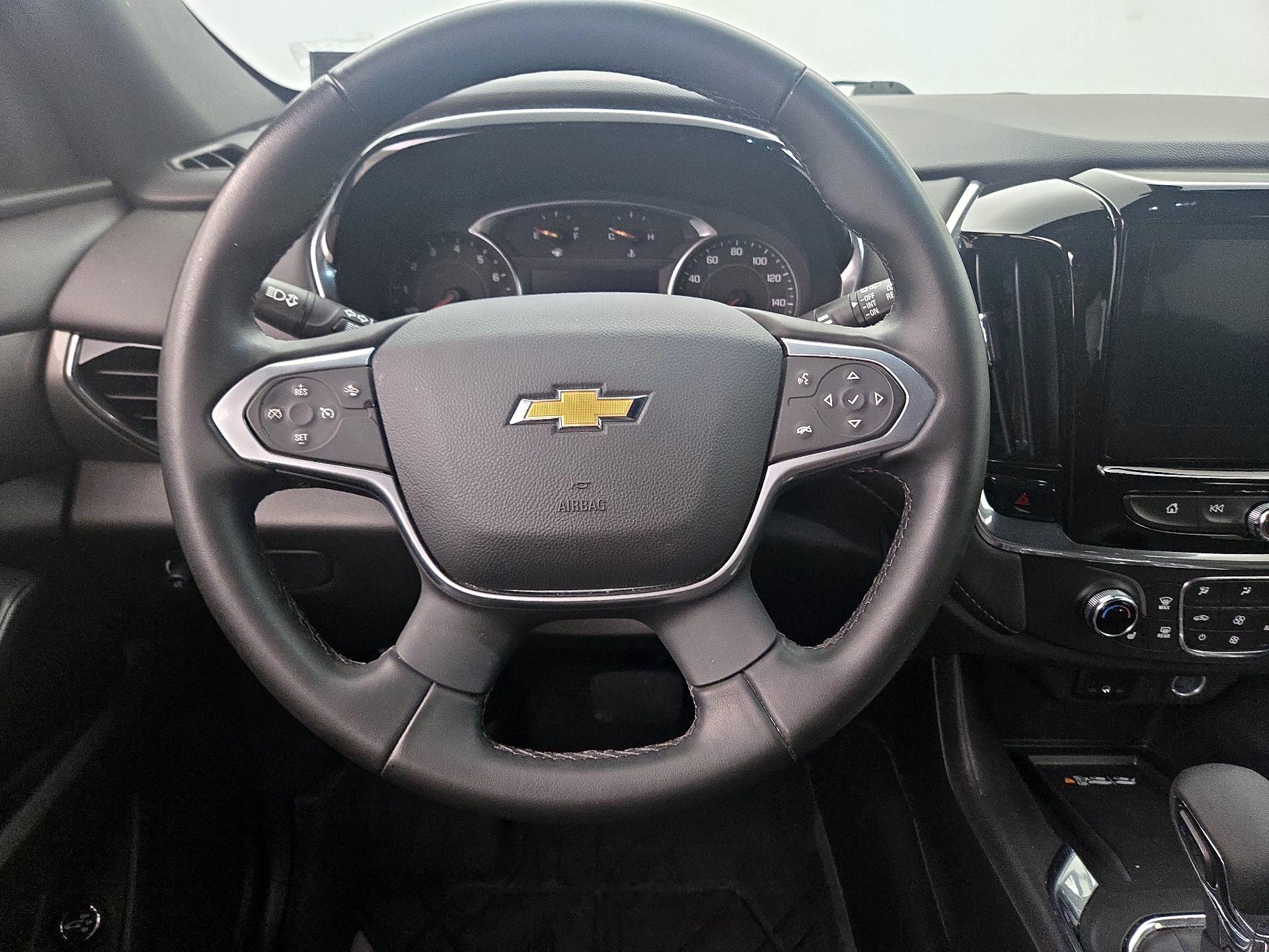 Thumbnail: 2023 Chevrolet Traverse - 10