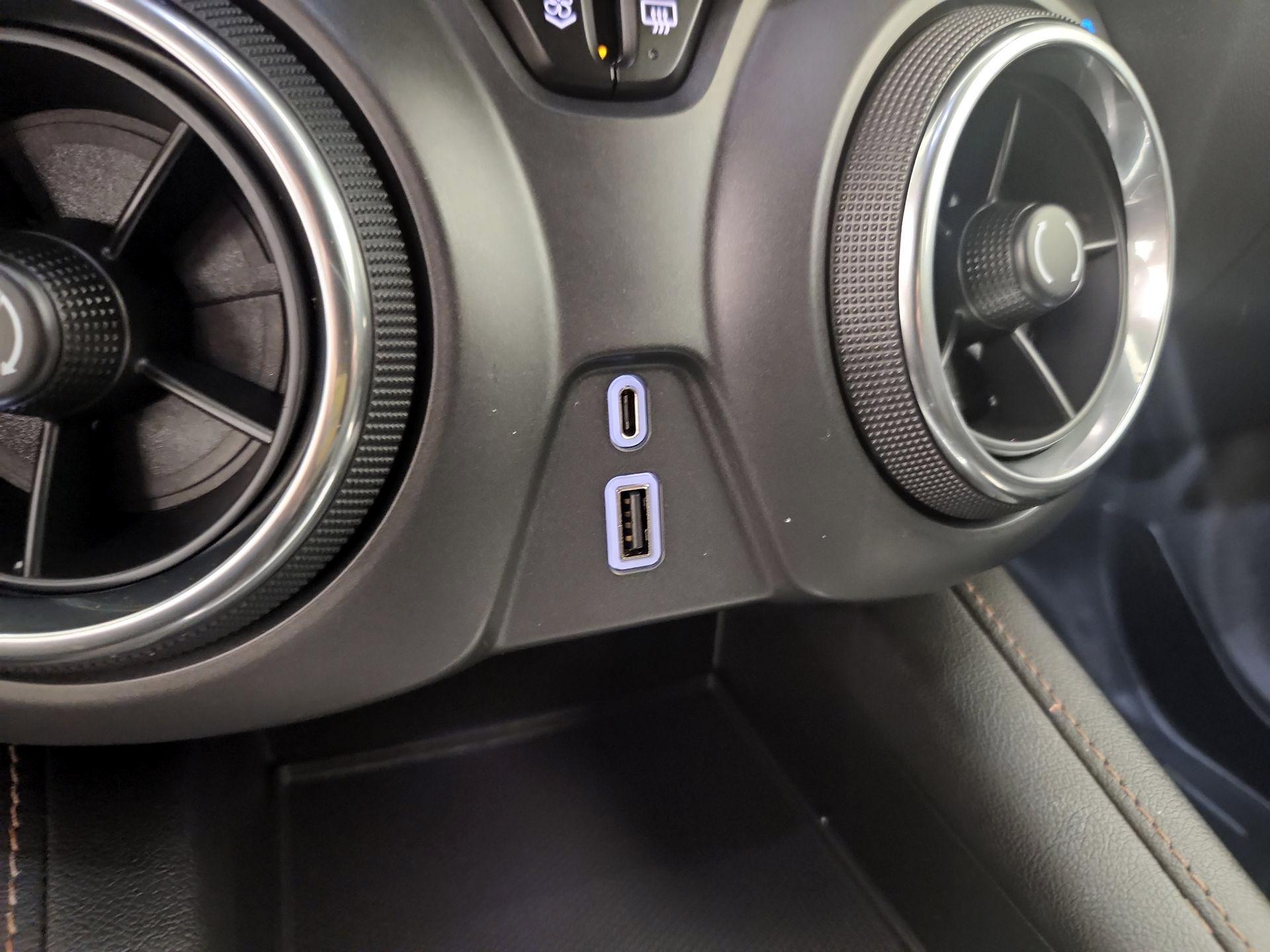 Thumbnail: 2020 Chevrolet Blazer - 18