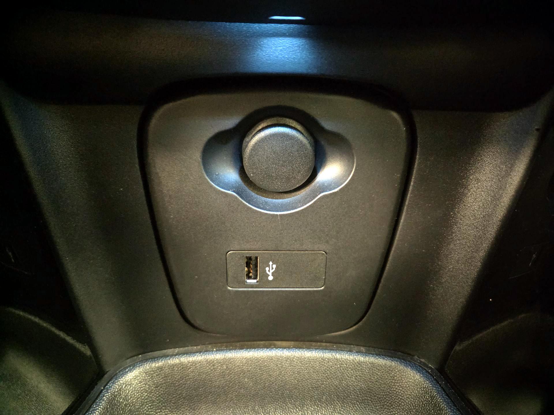 Thumbnail: 2023 MINI Cooper - 16