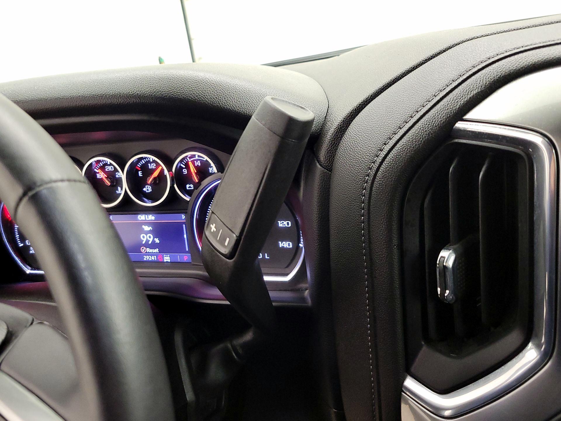 Thumbnail: 2022 Chevrolet Silverado 1500 - 17