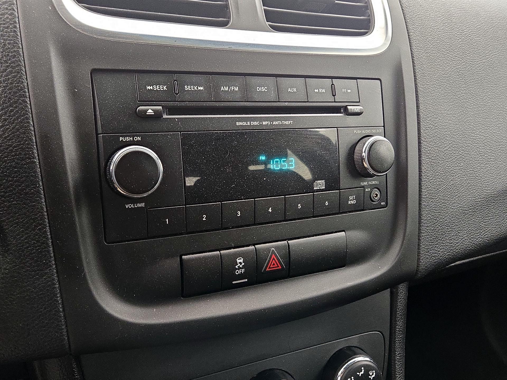 Thumbnail: 2014 Dodge Avenger - 14