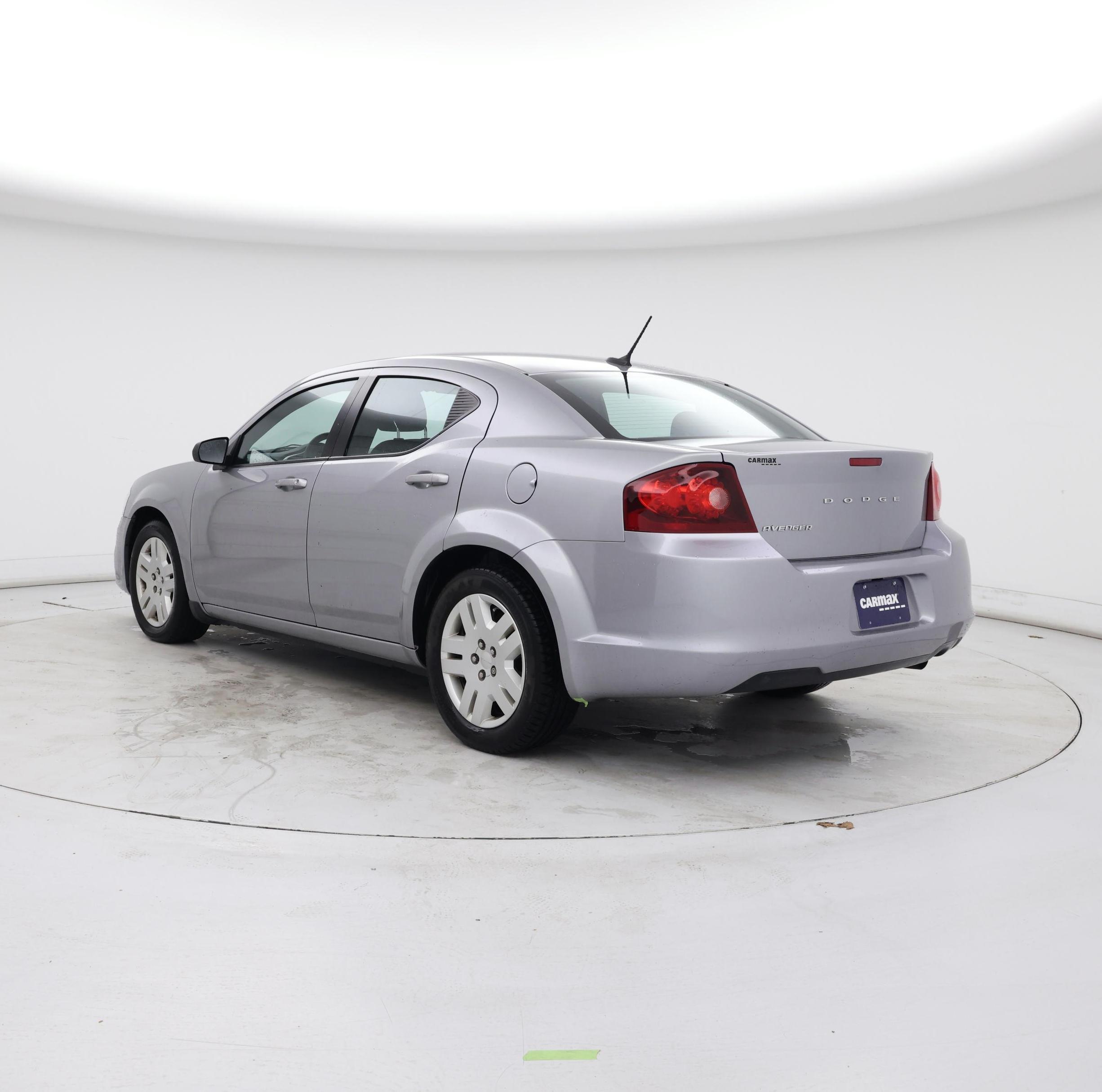 Thumbnail: 2014 Dodge Avenger - 2
