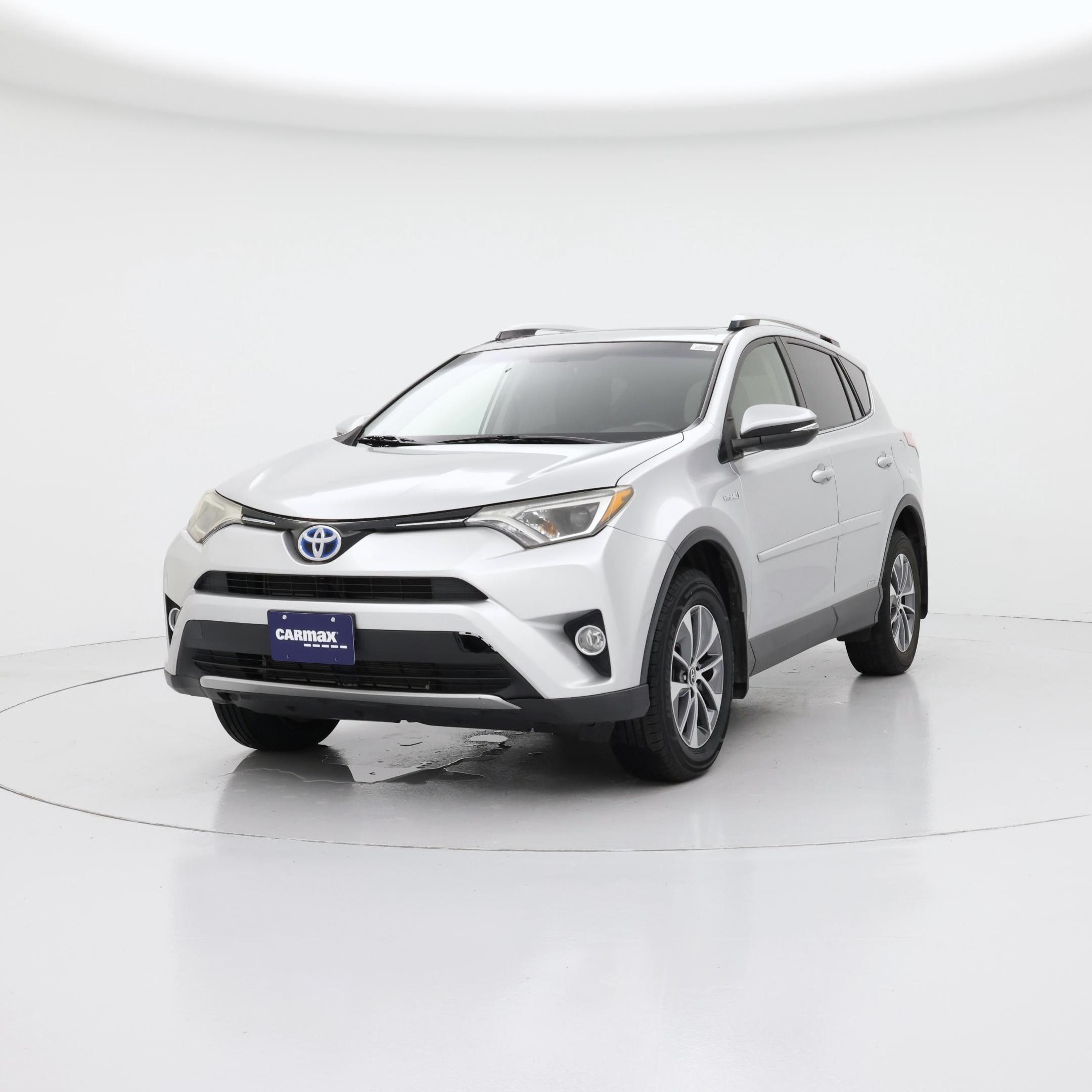 Thumbnail: 2016 Toyota RAV4 - 4