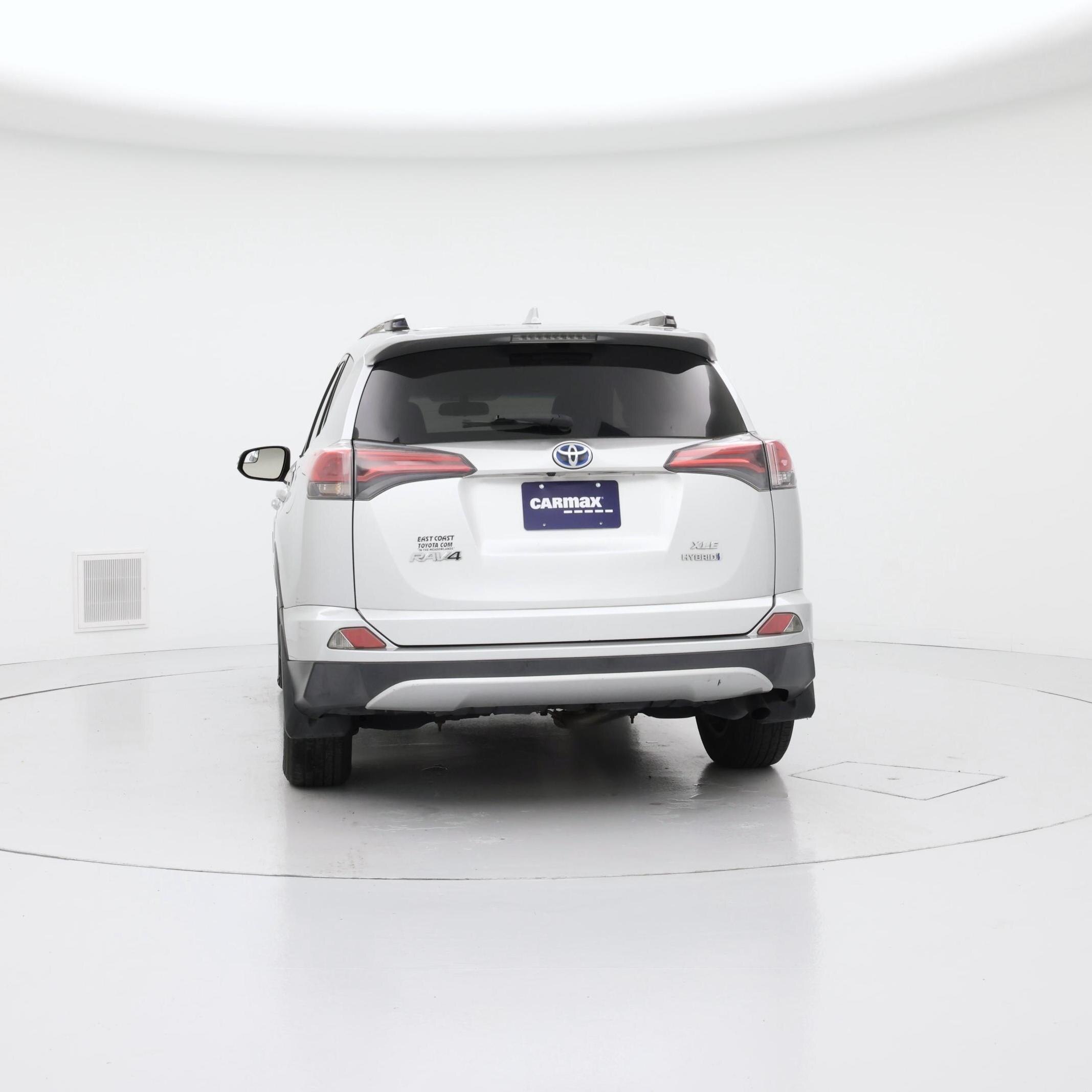 Thumbnail: 2016 Toyota RAV4 - 6