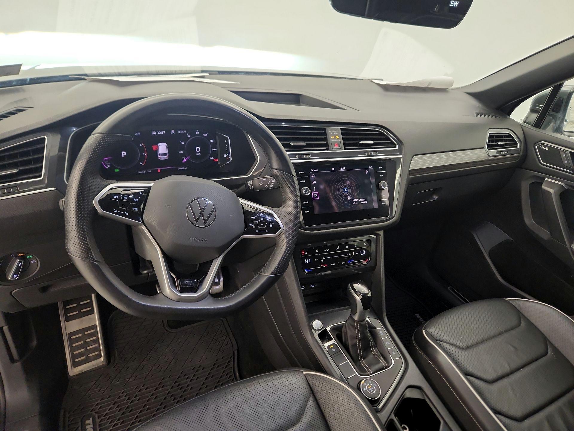 Thumbnail: 2024 Volkswagen Tiguan - 9